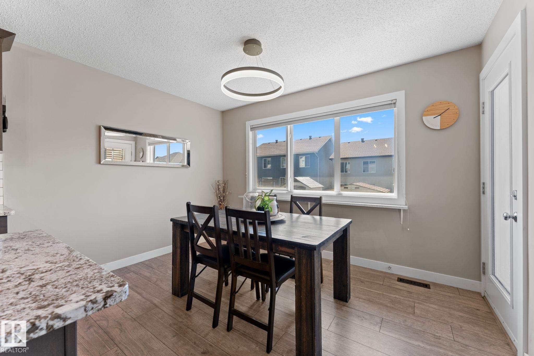 8005 Evans Crescent, Edmonton, AB