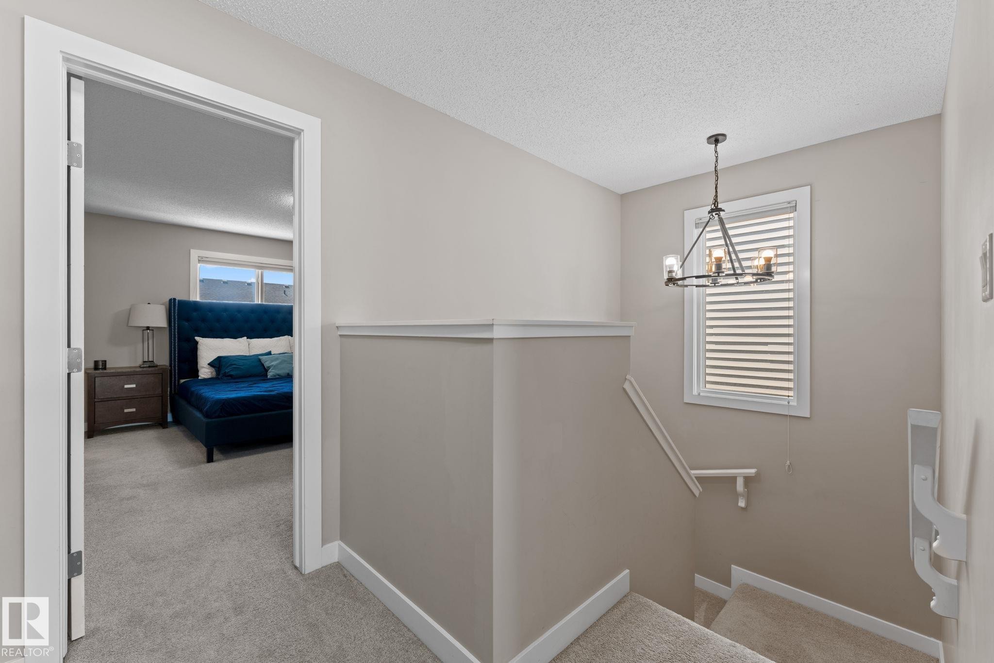 8005 Evans Crescent, Edmonton, AB