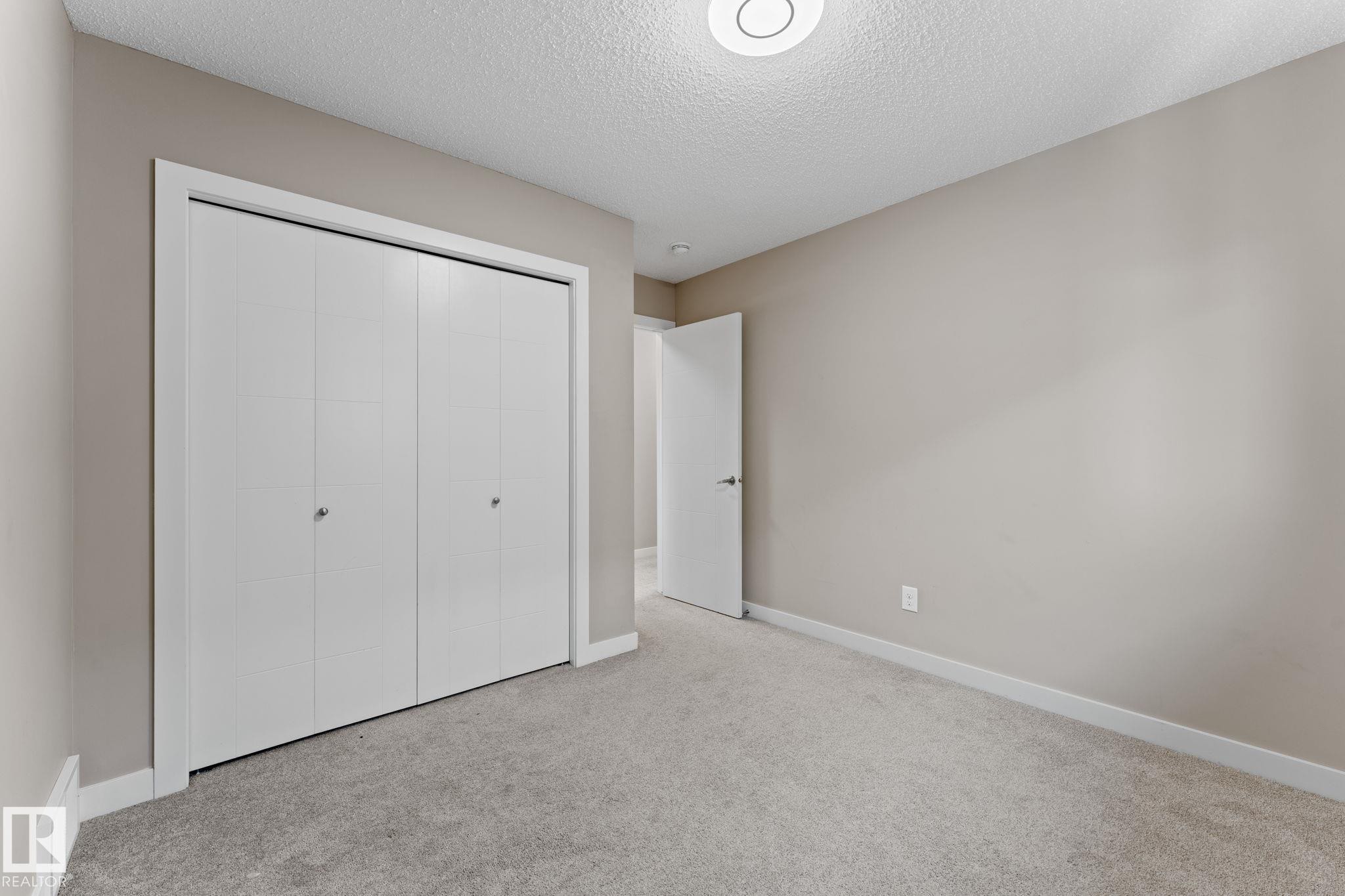 8005 Evans Crescent, Edmonton, AB