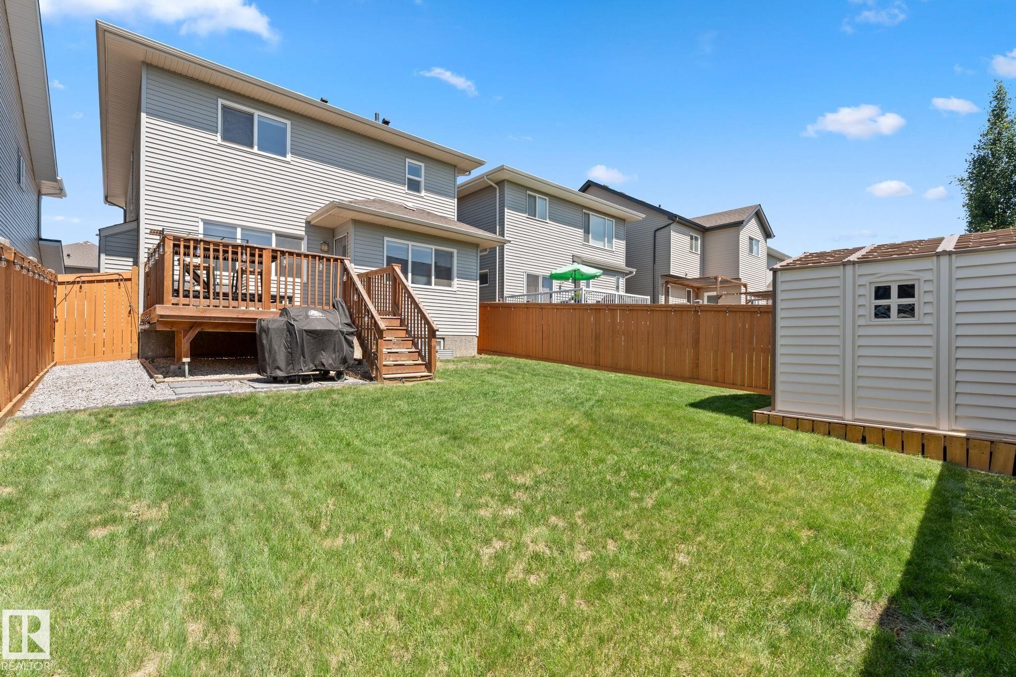 8005 Evans Crescent, Edmonton, AB