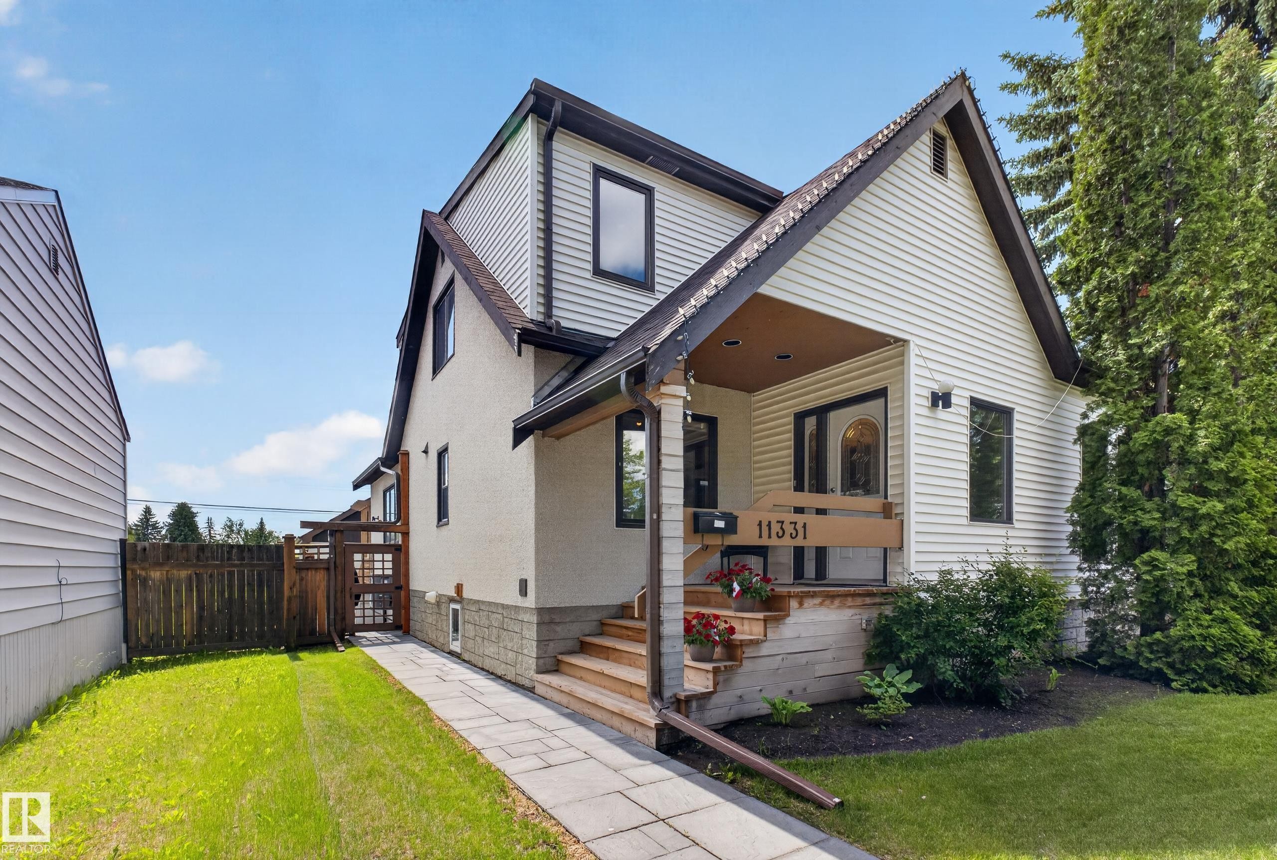 11331 75 Avenue, Edmonton, AB