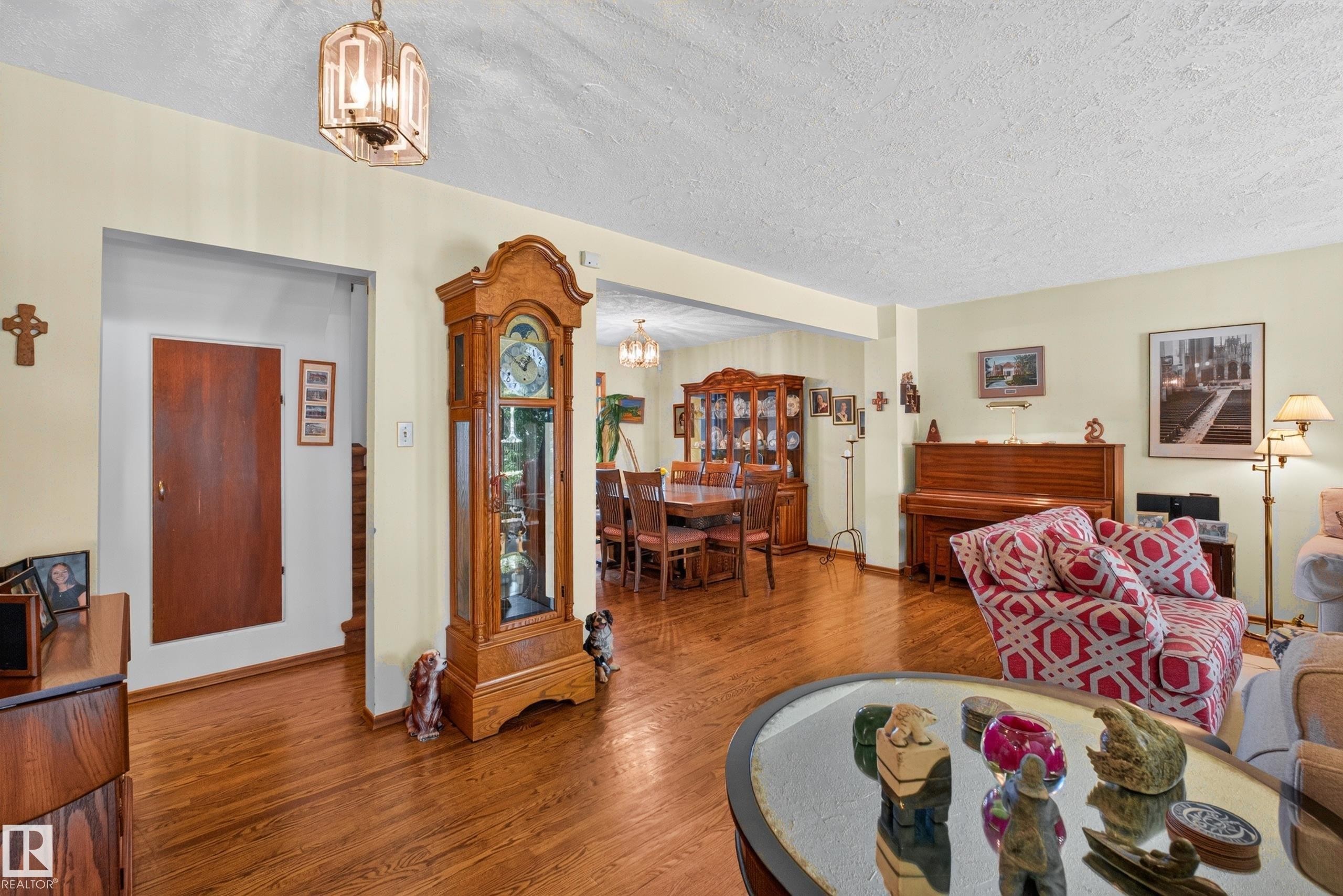 11331 75 Avenue, Edmonton, AB