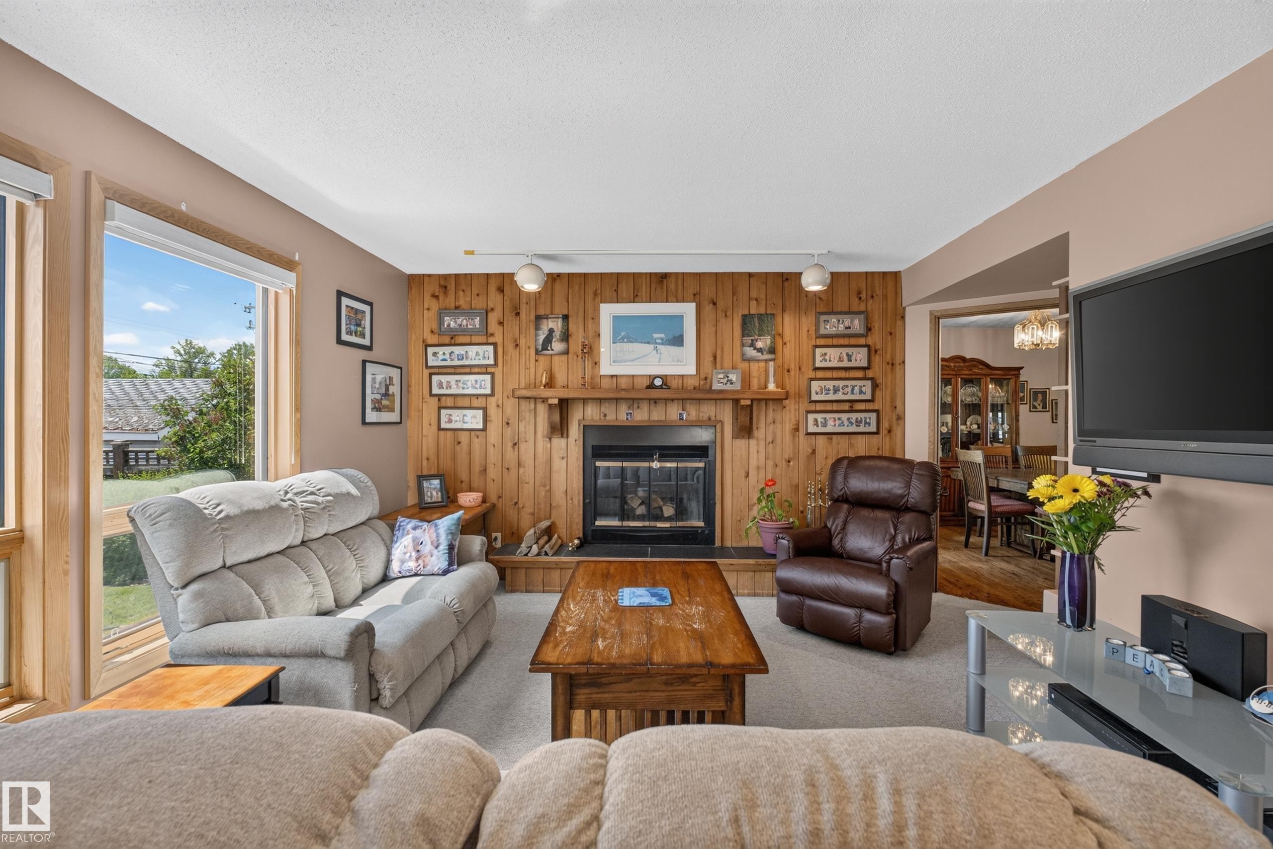 11331 75 Avenue, Edmonton, AB
