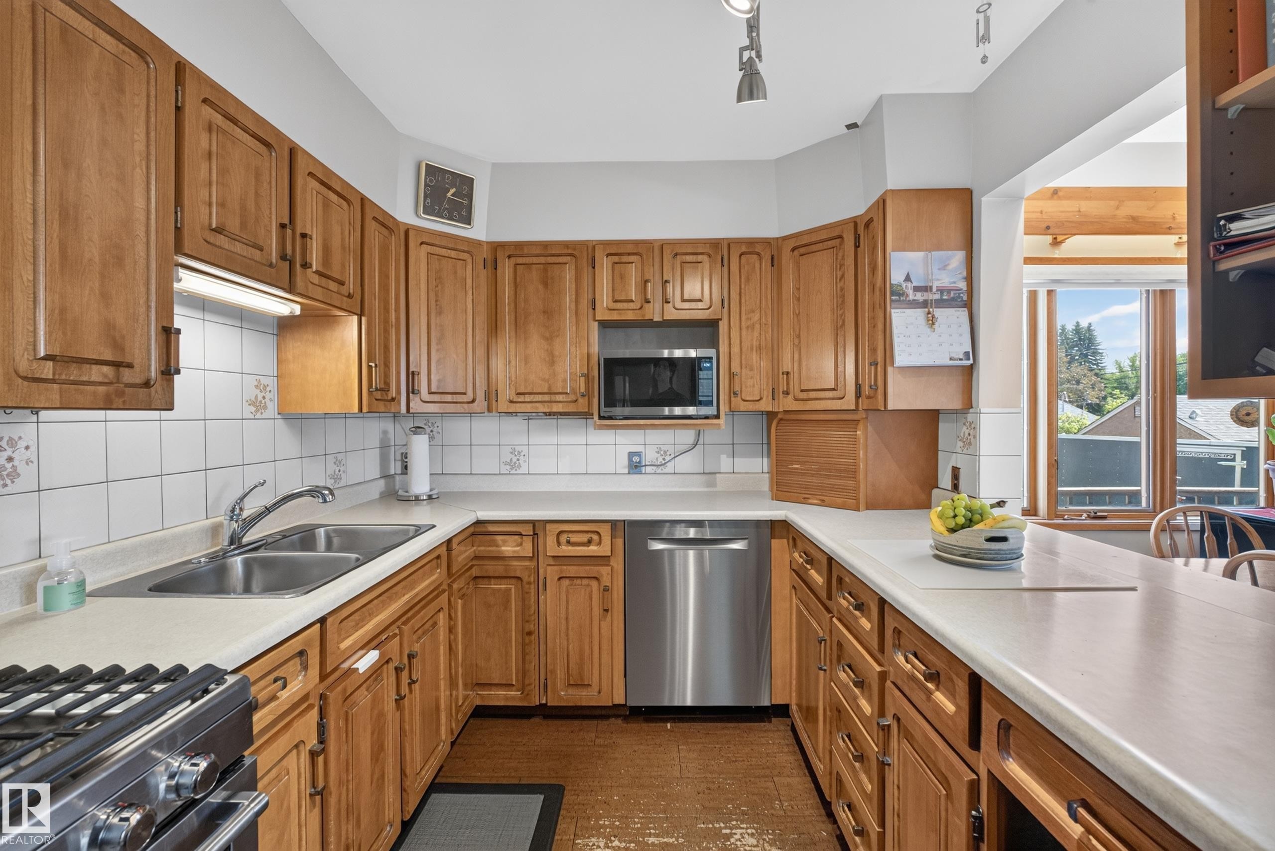 11331 75 Avenue, Edmonton, AB