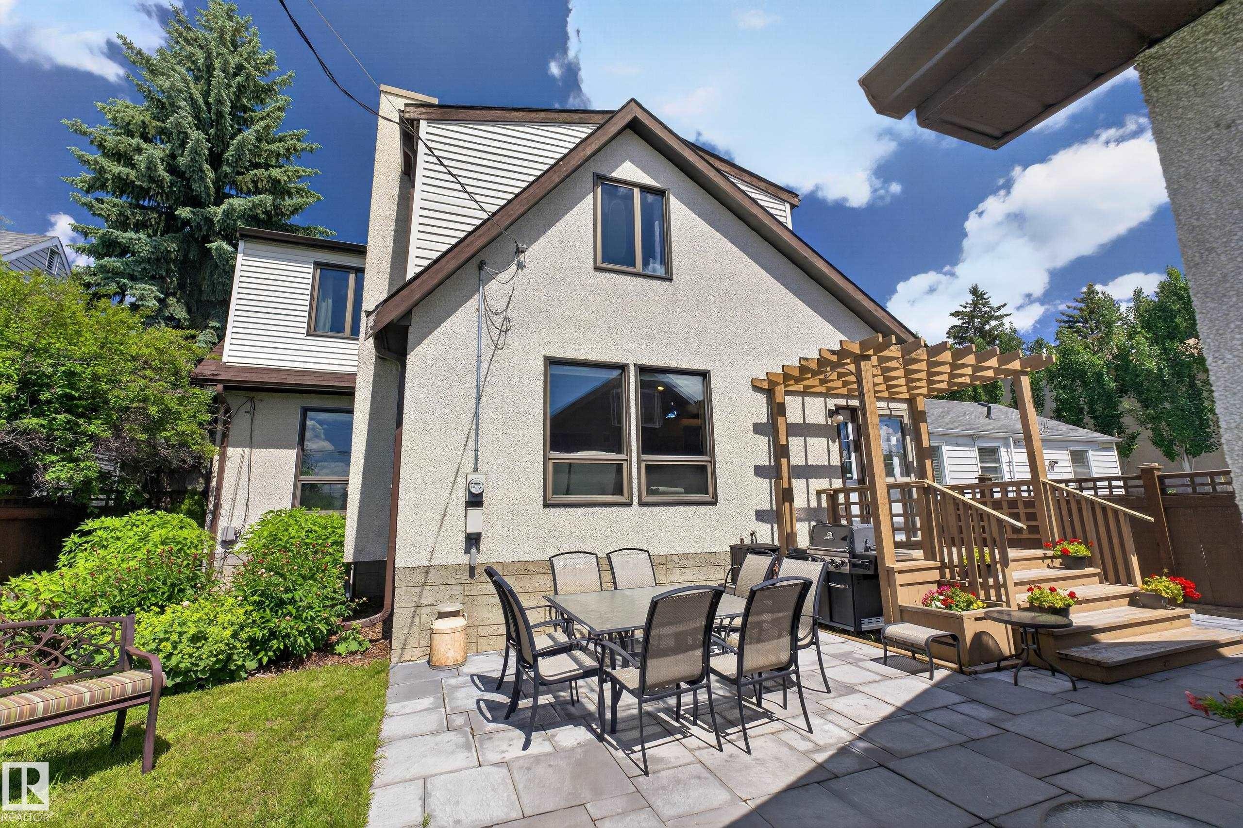 11331 75 Avenue, Edmonton, AB