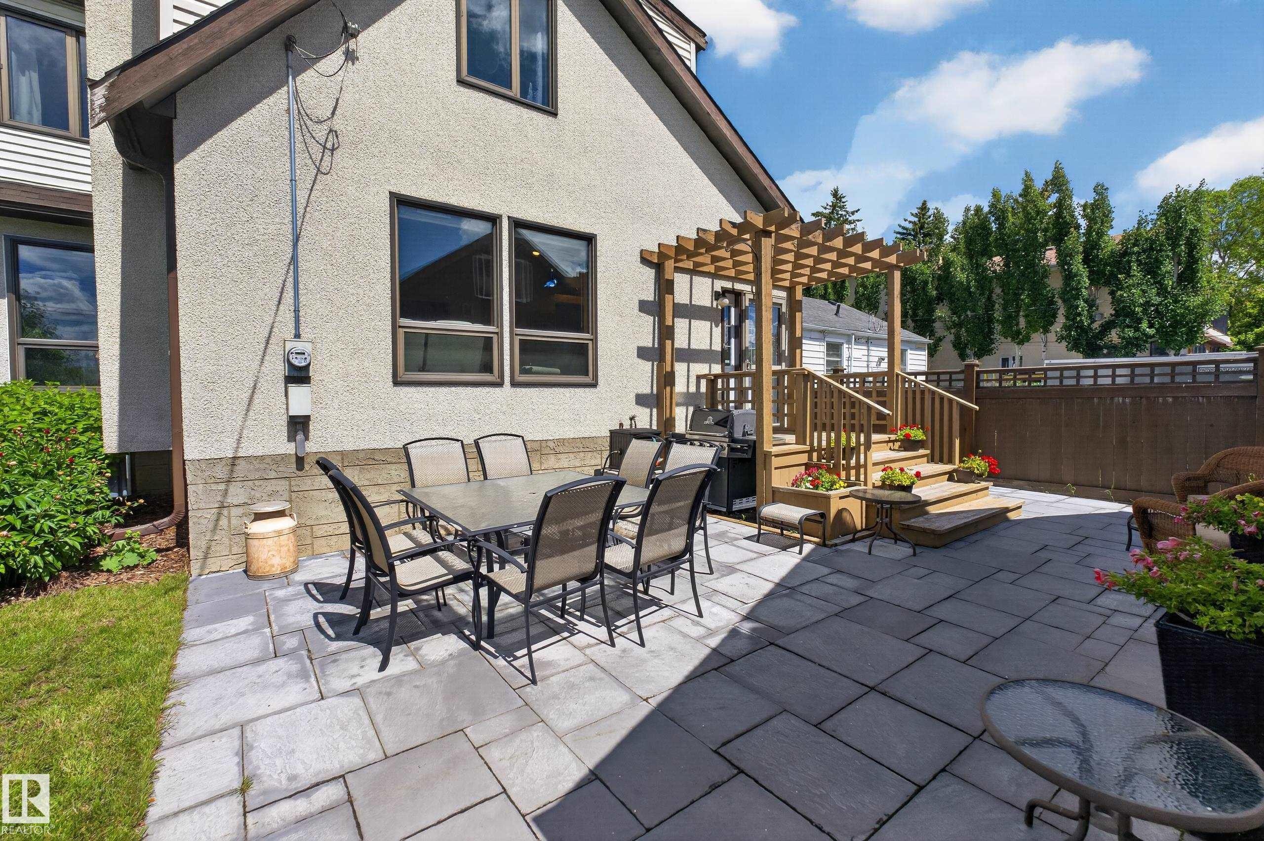 11331 75 Avenue, Edmonton, AB