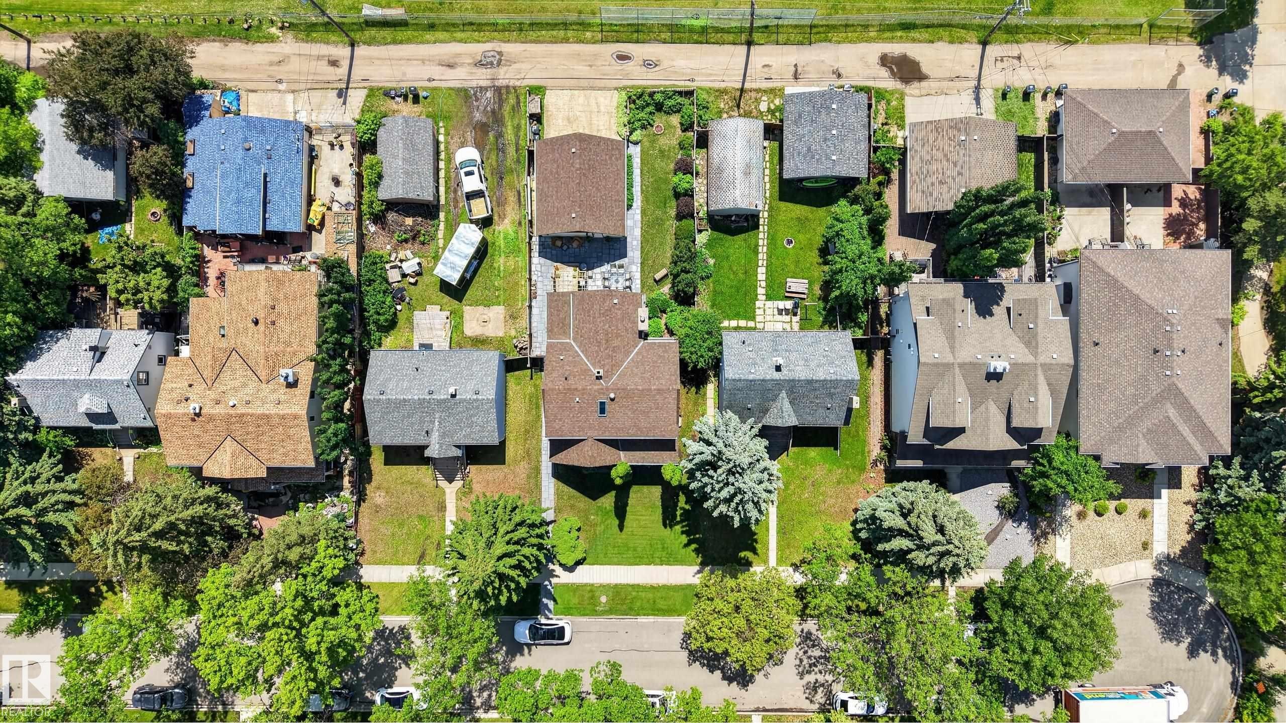 11331 75 Avenue, Edmonton, AB