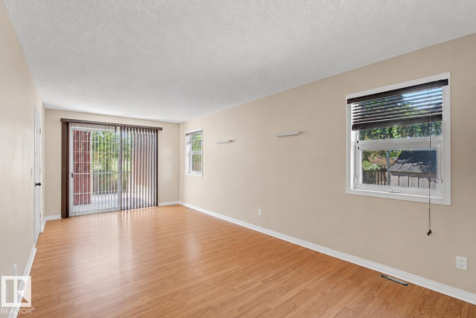 4233 116 Avenue, Edmonton, AB