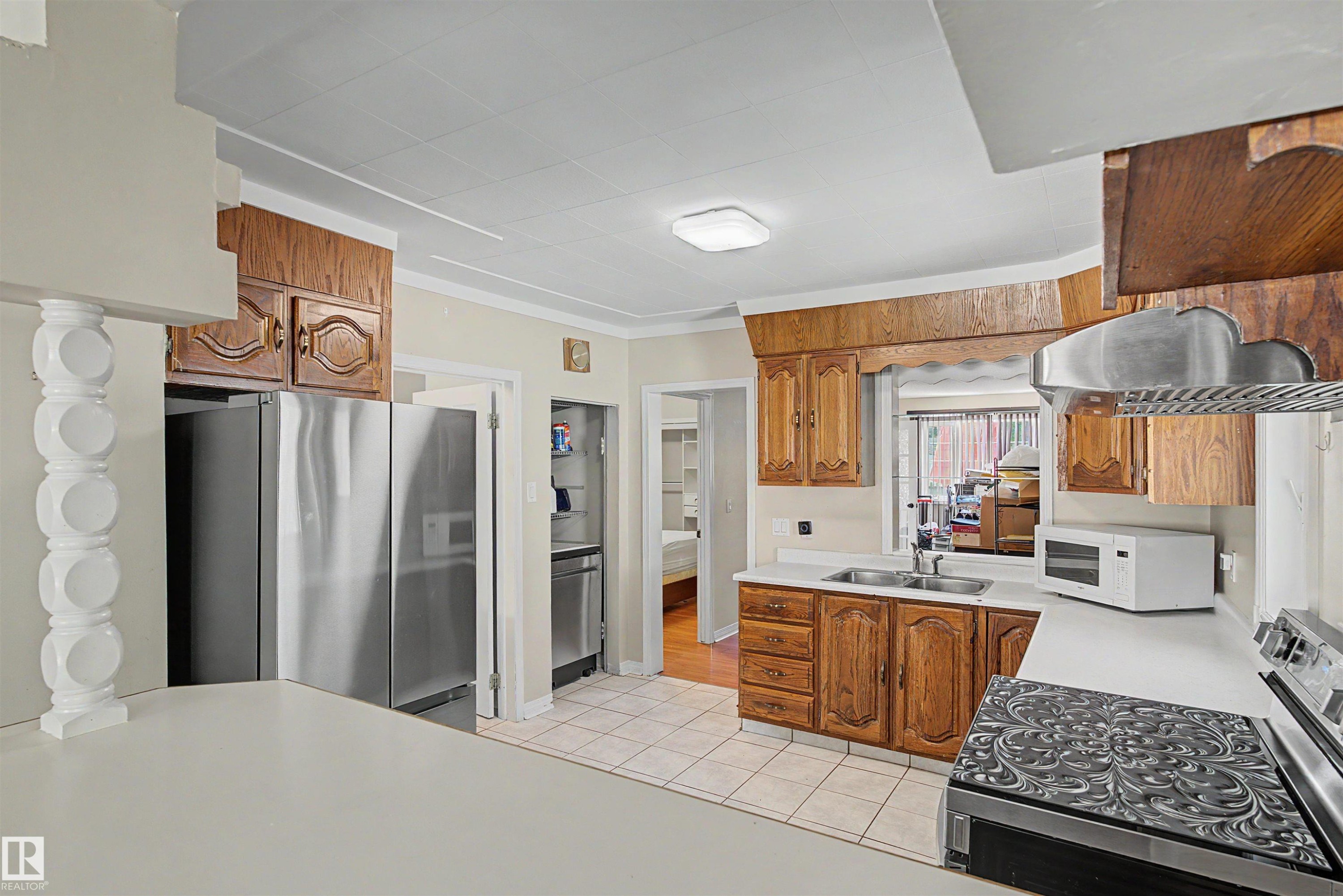 4233 116 Avenue, Edmonton, AB