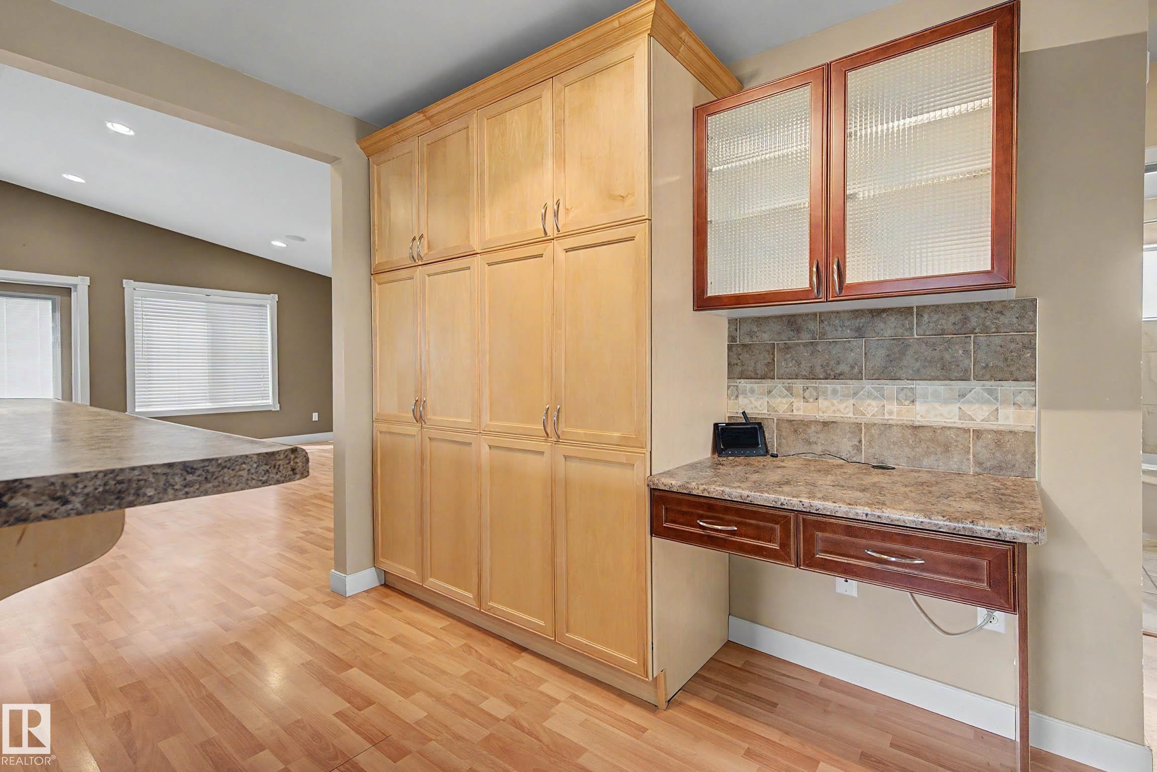 9402 153 Street Nw, Edmonton, AB