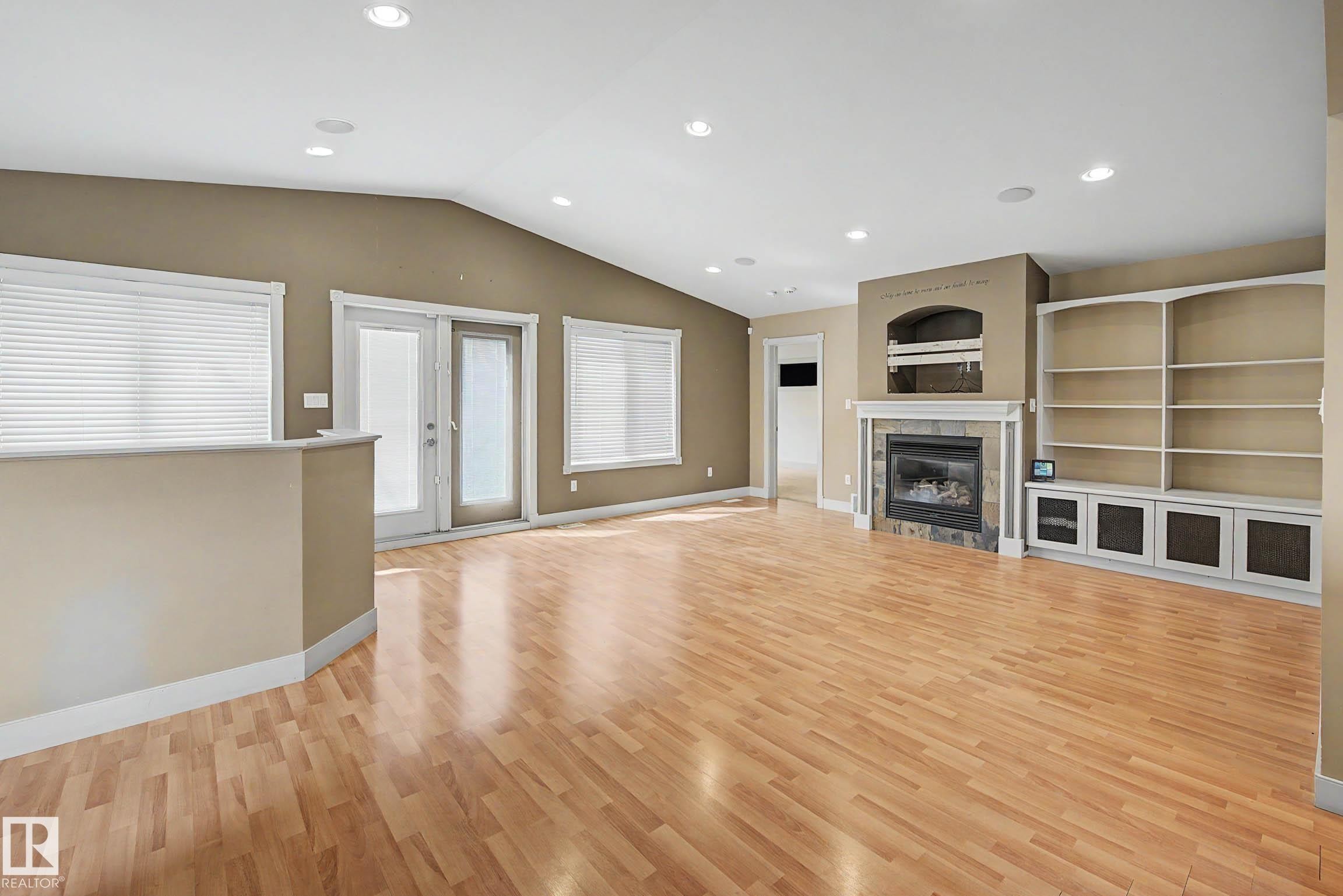 9402 153 Street Nw, Edmonton, AB