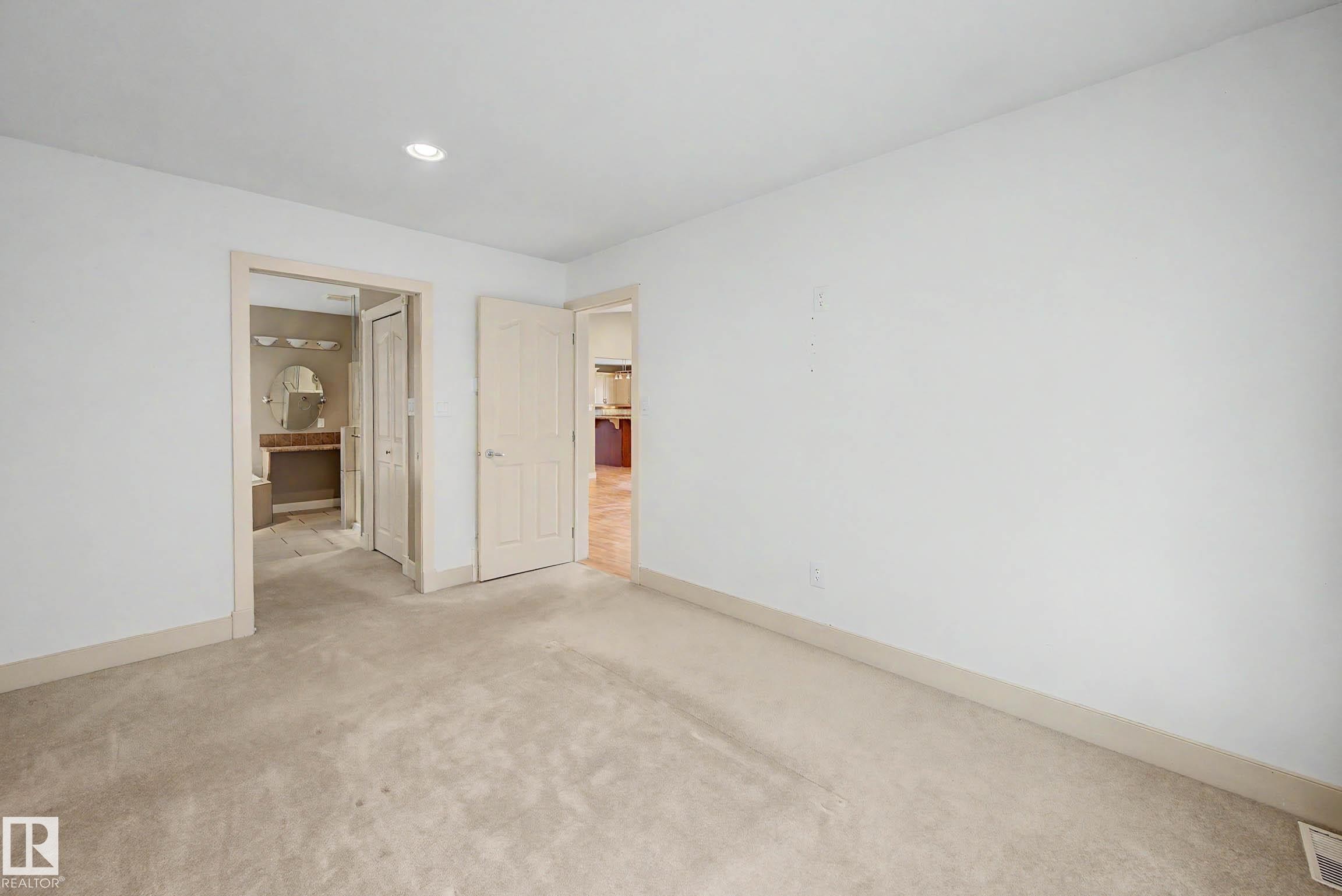 9402 153 Street Nw, Edmonton, AB