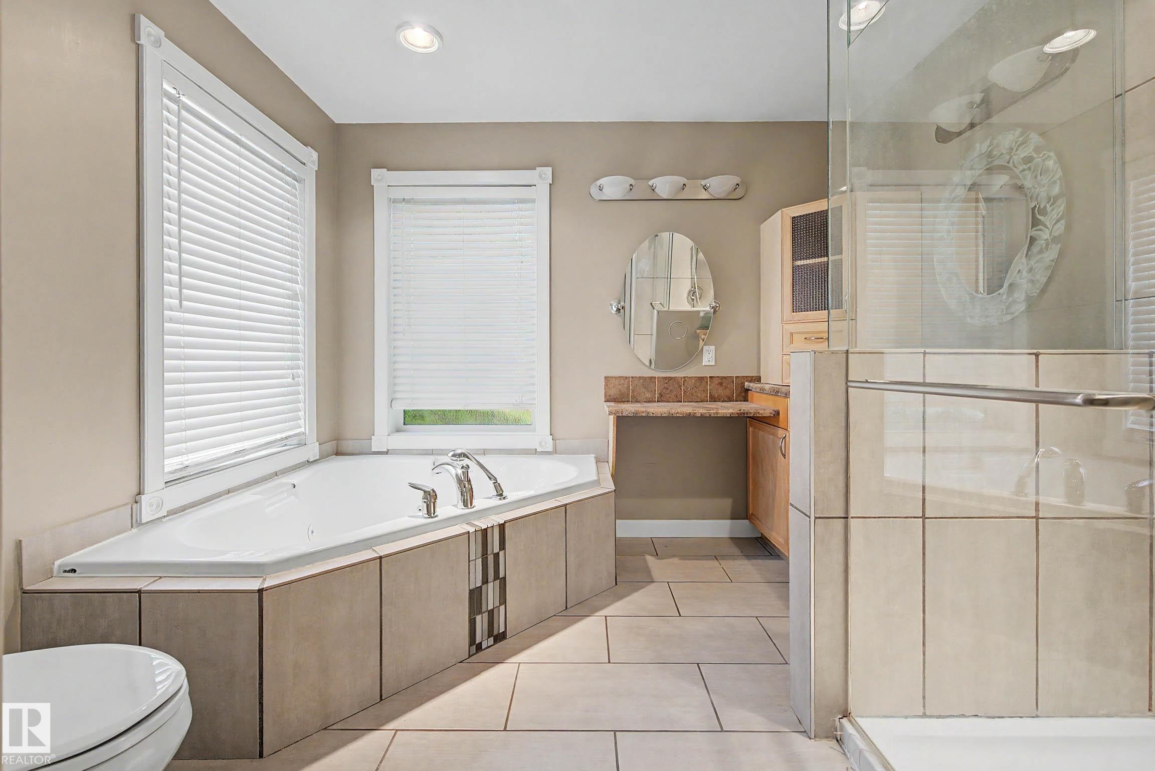 9402 153 Street Nw, Edmonton, AB