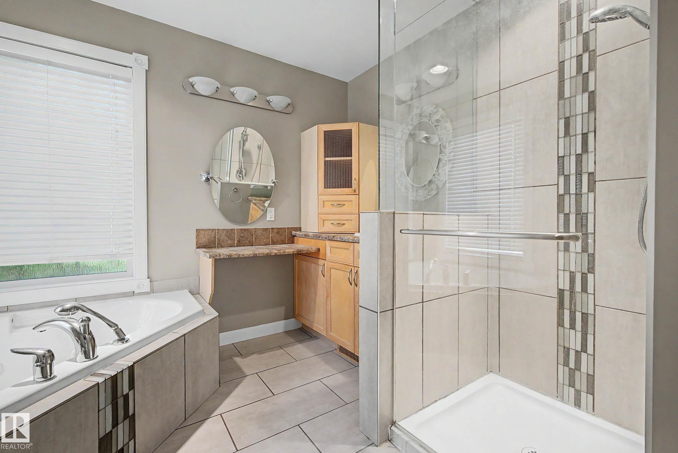 9402 153 Street Nw, Edmonton, AB