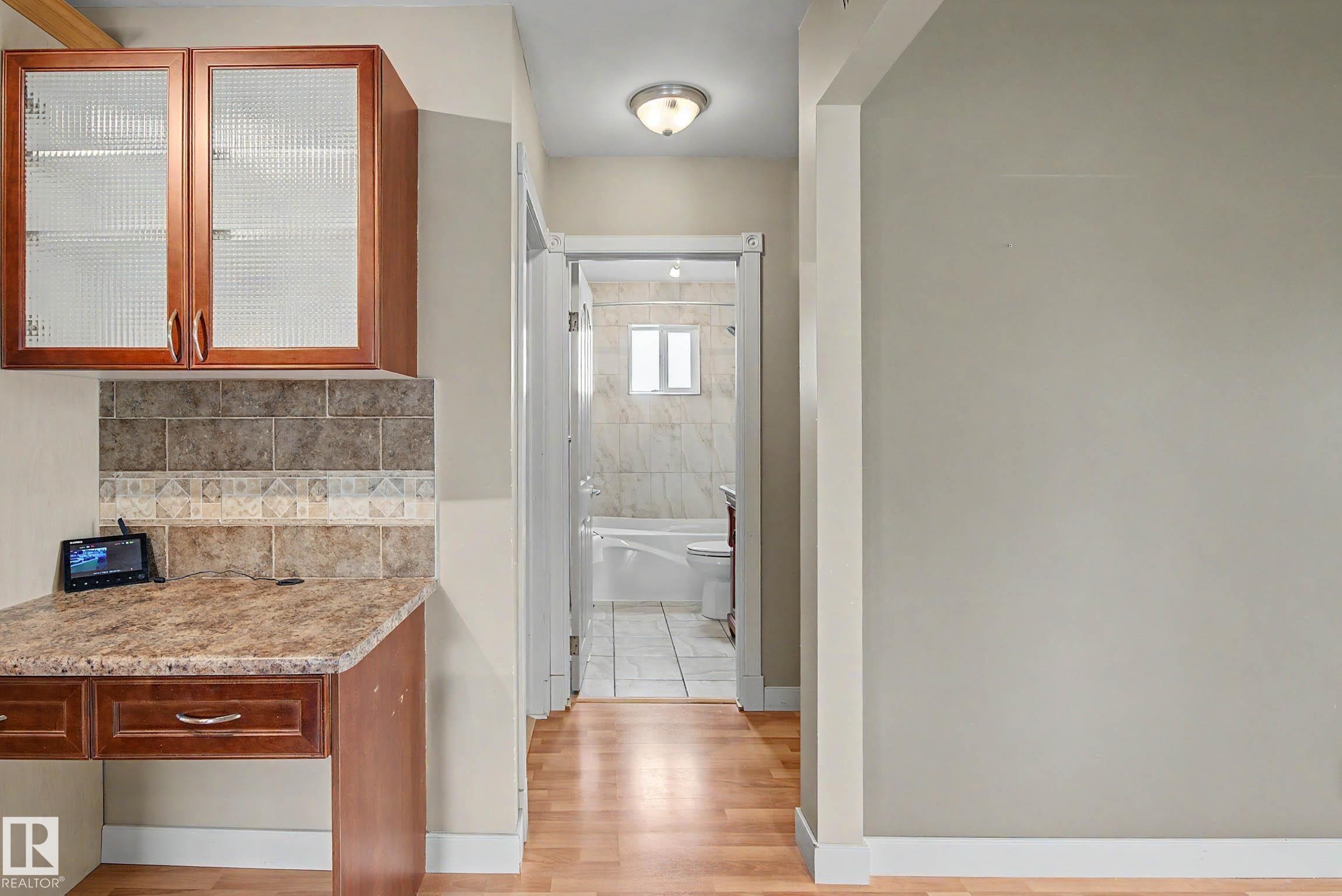 9402 153 Street Nw, Edmonton, AB