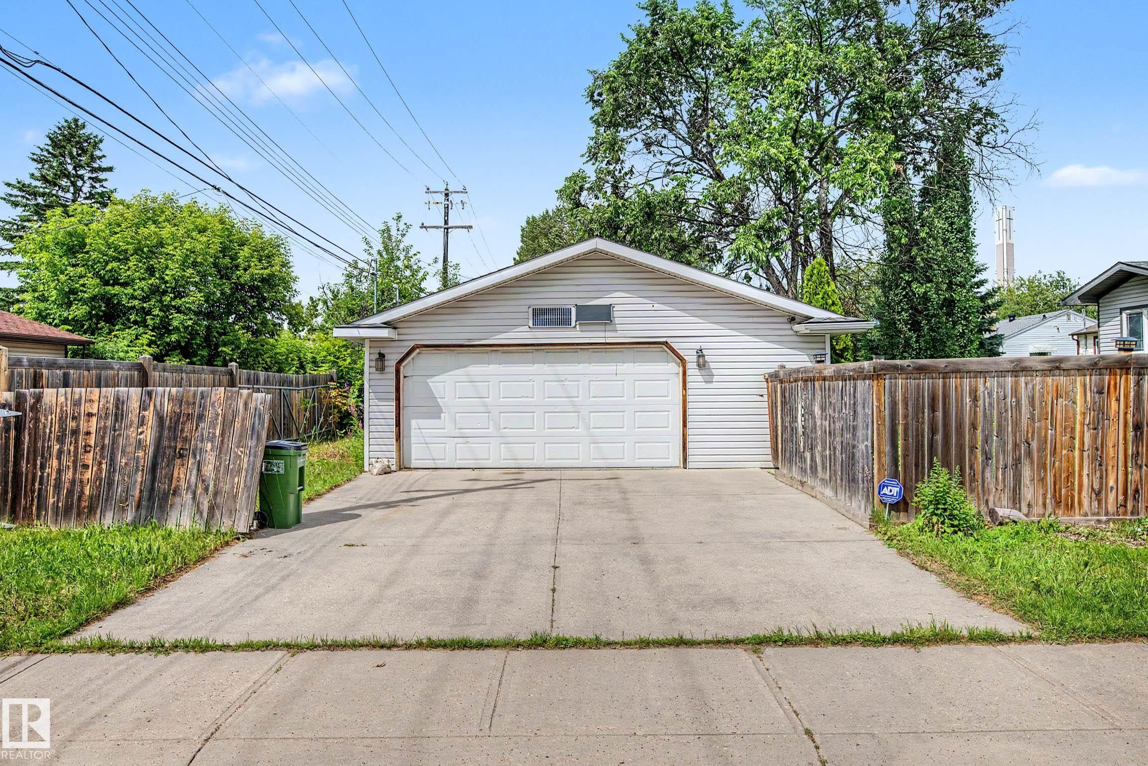 9402 153 Street Nw, Edmonton, AB