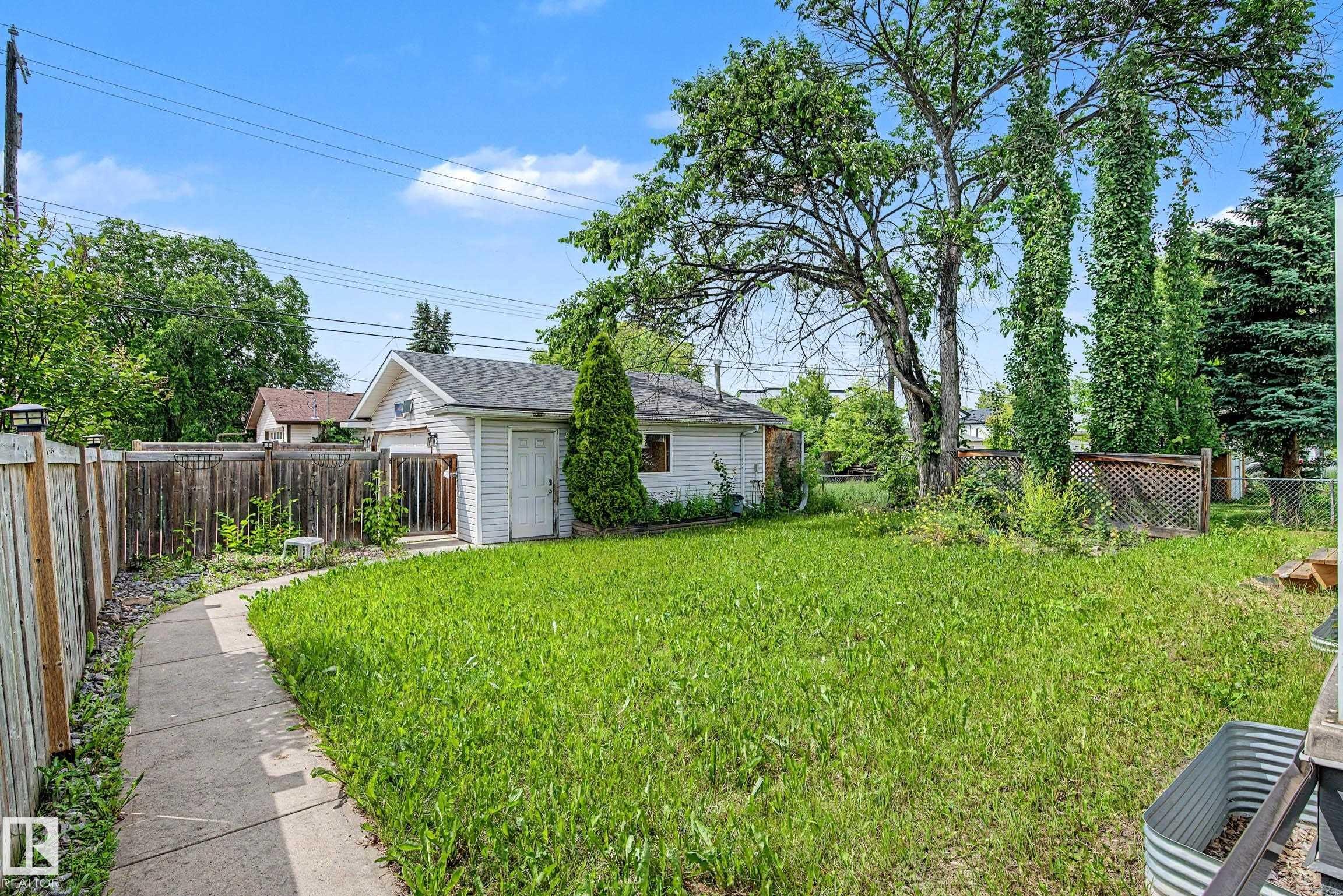 9402 153 Street Nw, Edmonton, AB