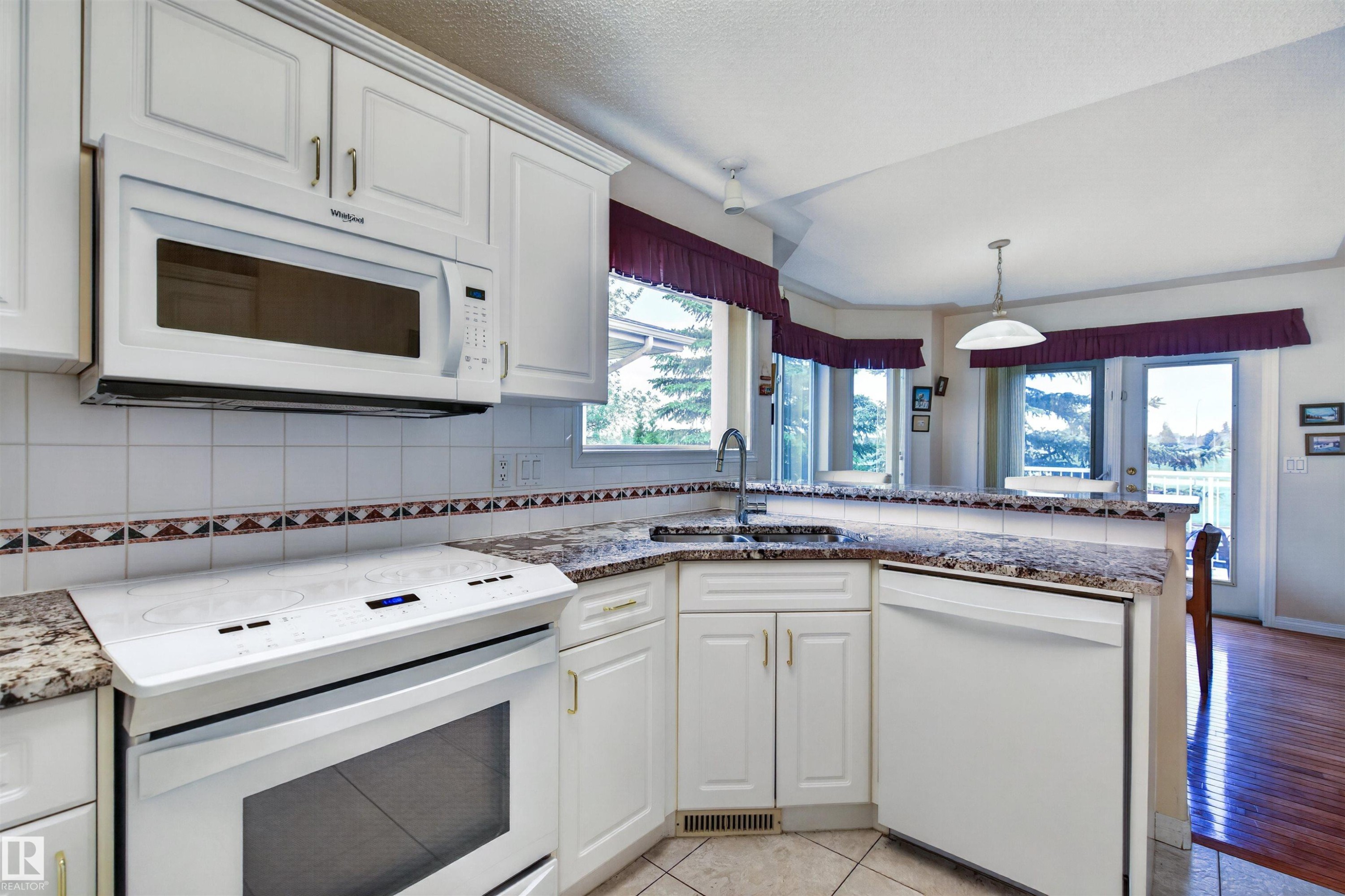 109 Falconer Crest, Edmonton, AB