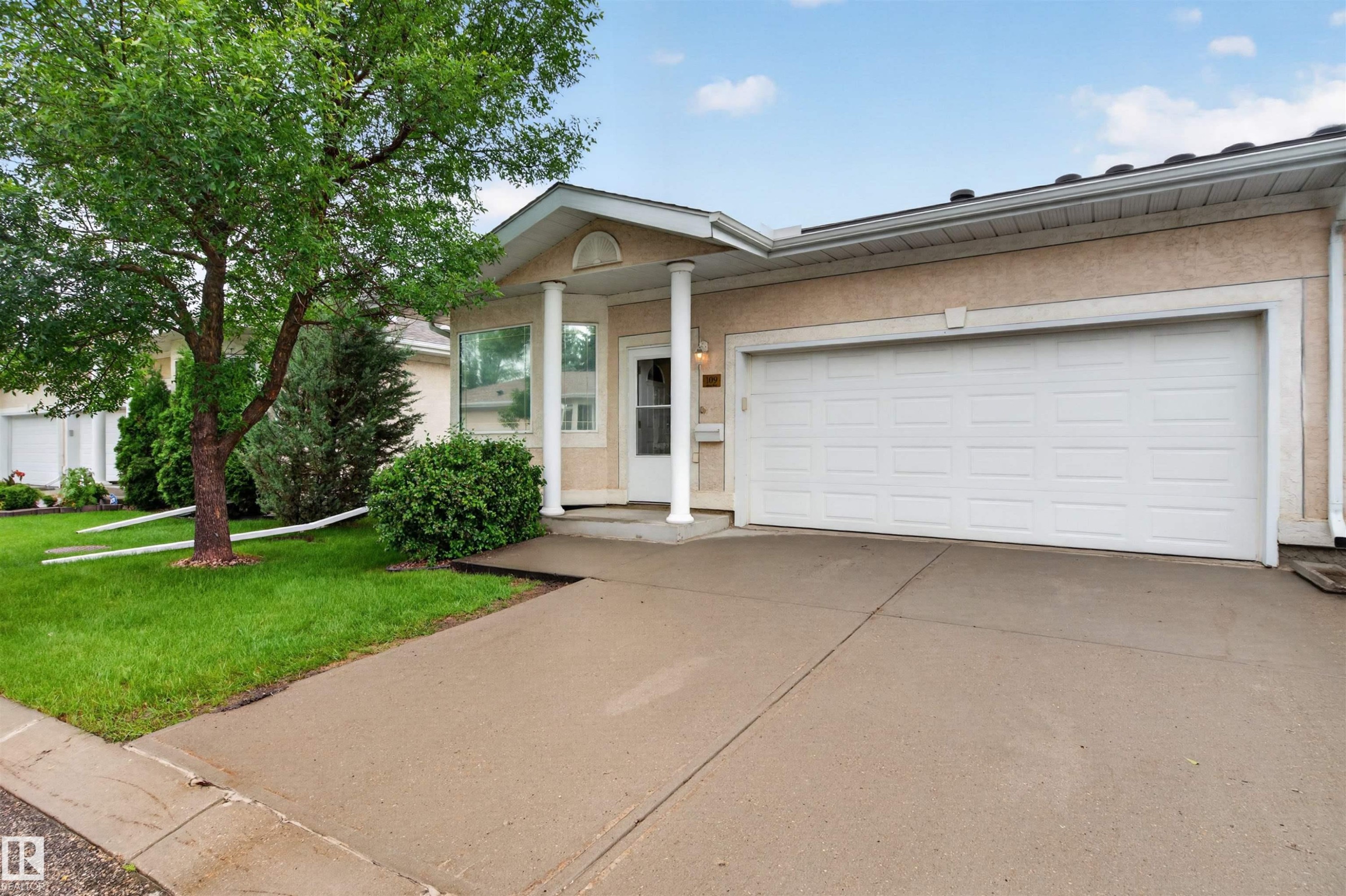 109 Falconer Crest, Edmonton, AB