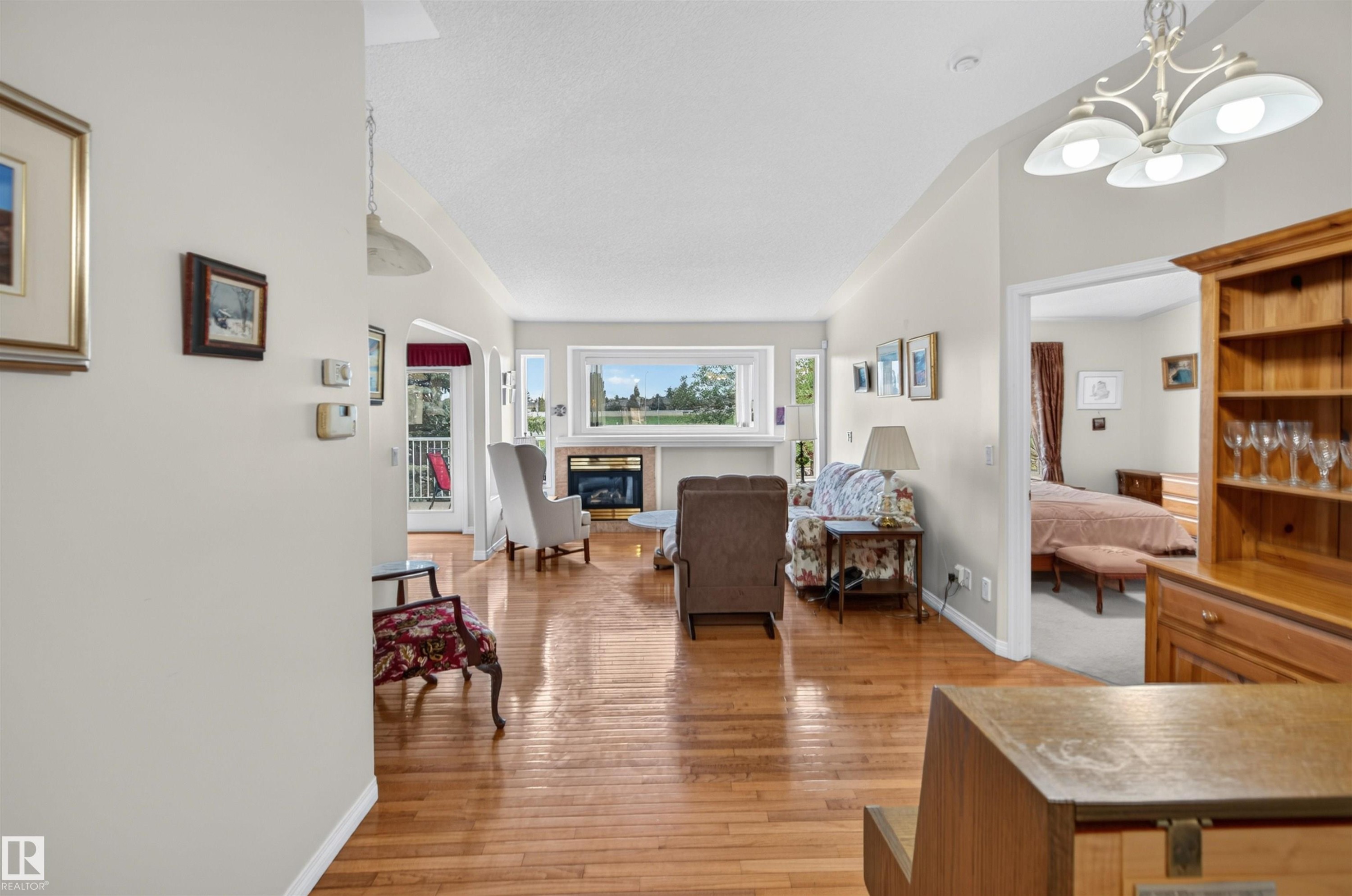 109 Falconer Crest, Edmonton, AB