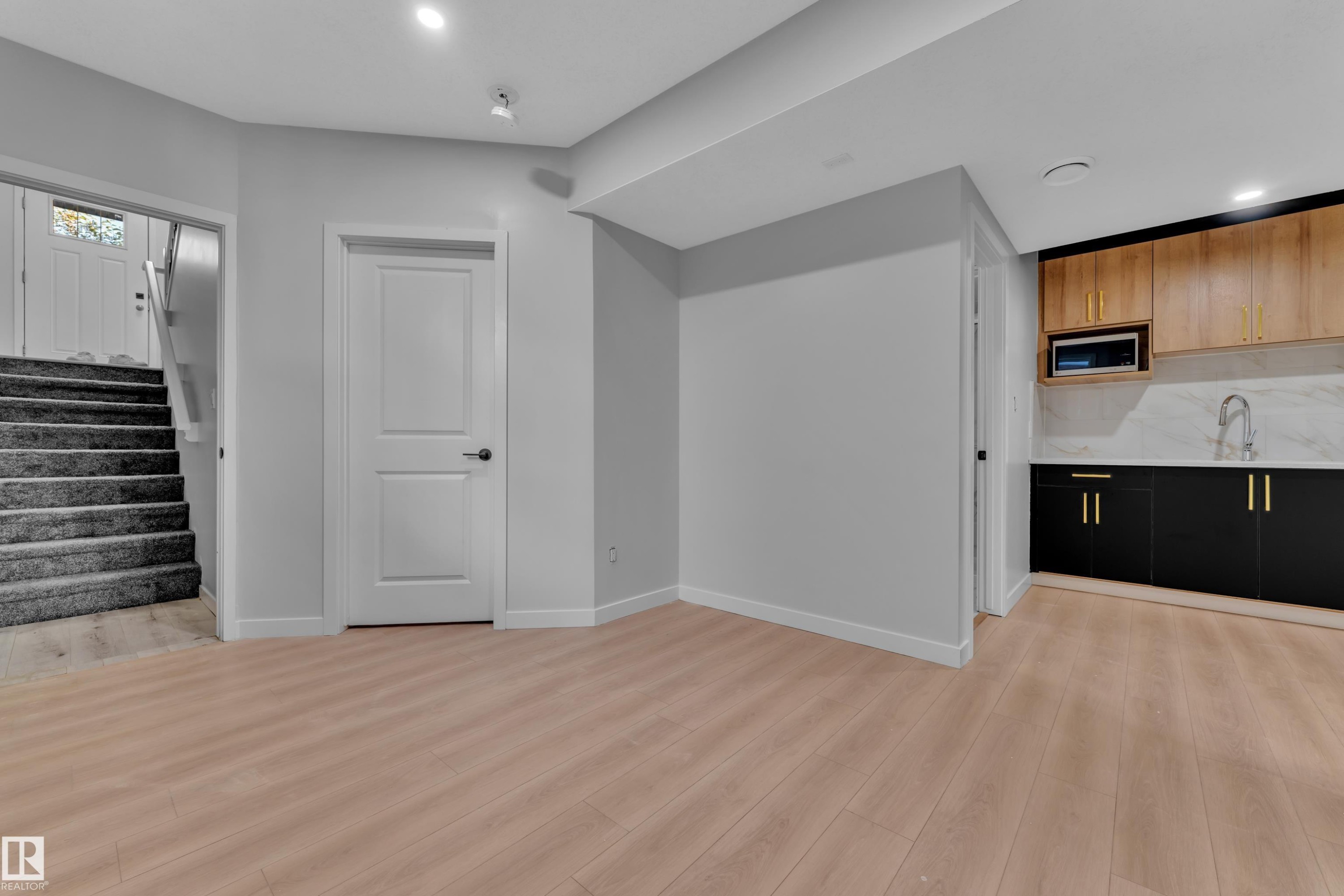 2268 Chokecherry Close, Edmonton, AB