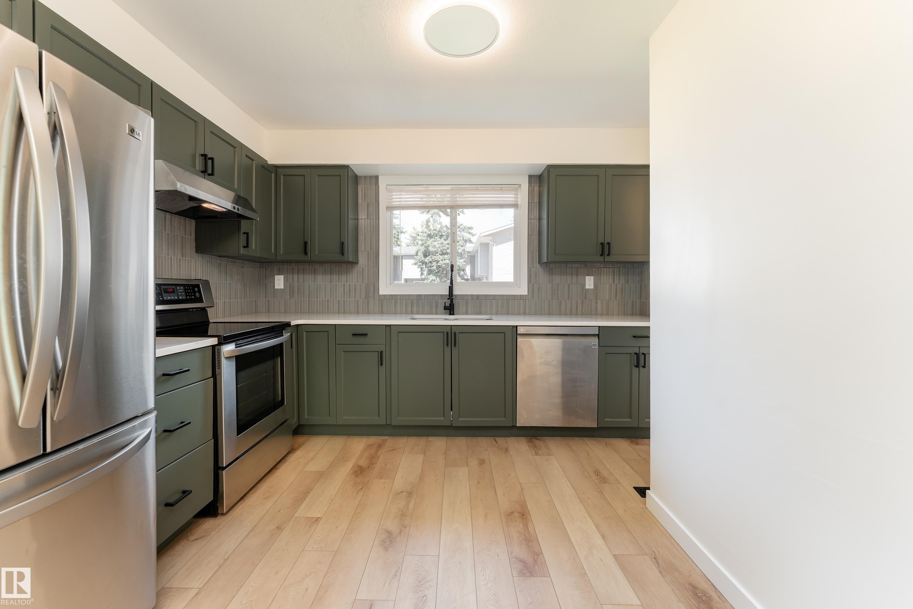 10 1415 62 Street, Edmonton, AB