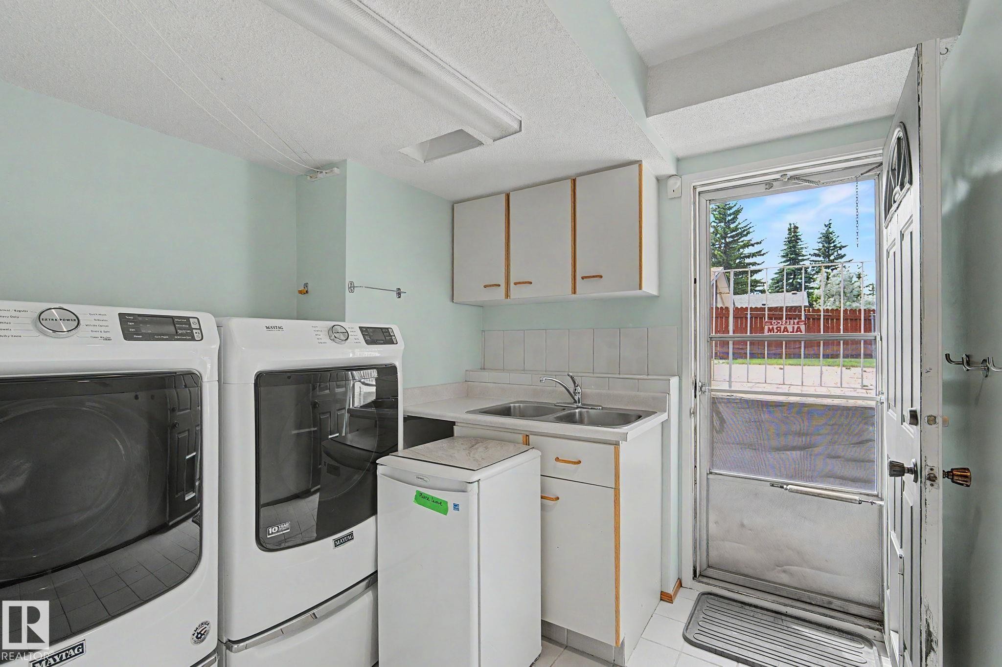 5112 143 Street, Edmonton, AB