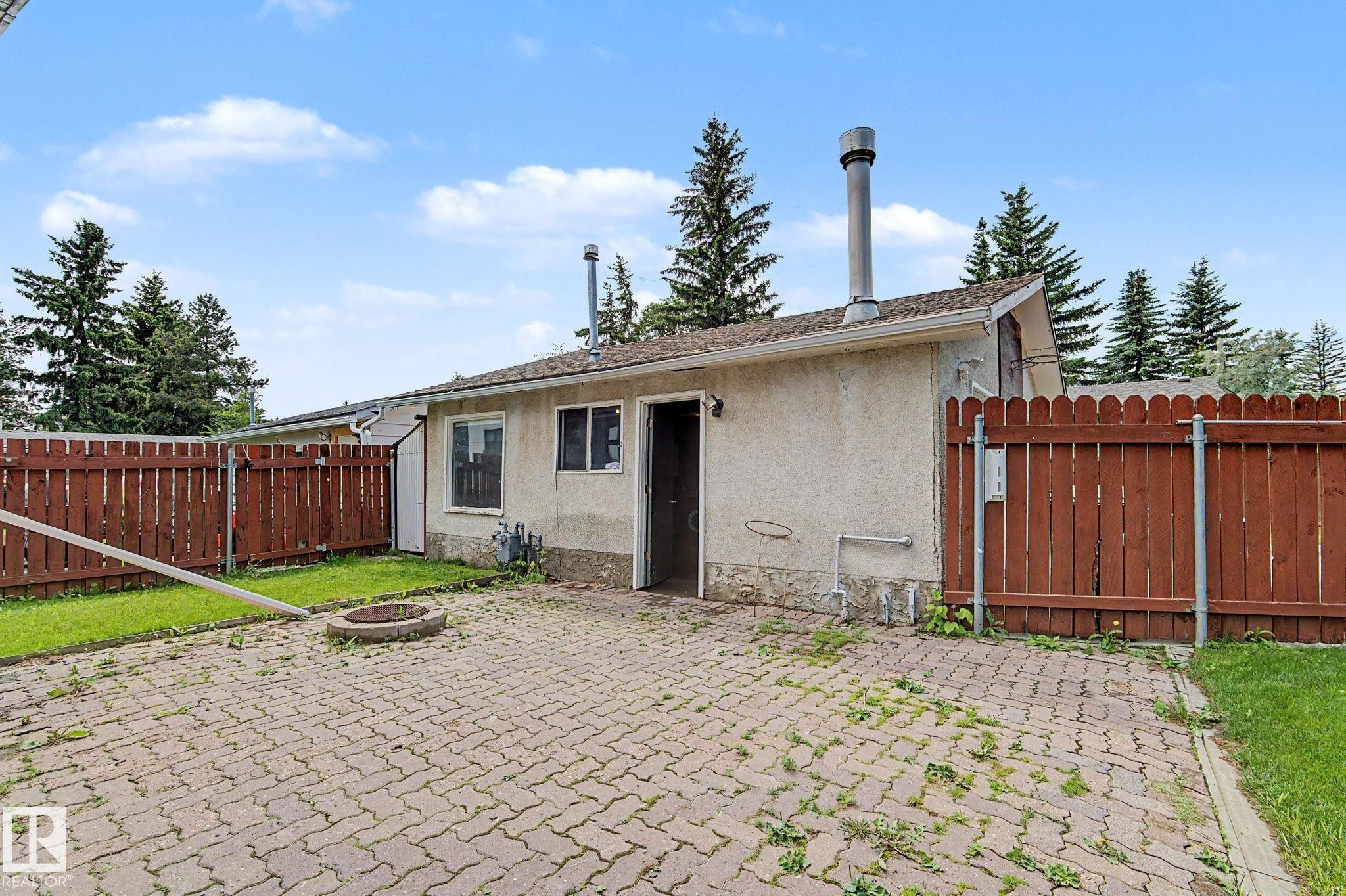 5112 143 Street, Edmonton, AB