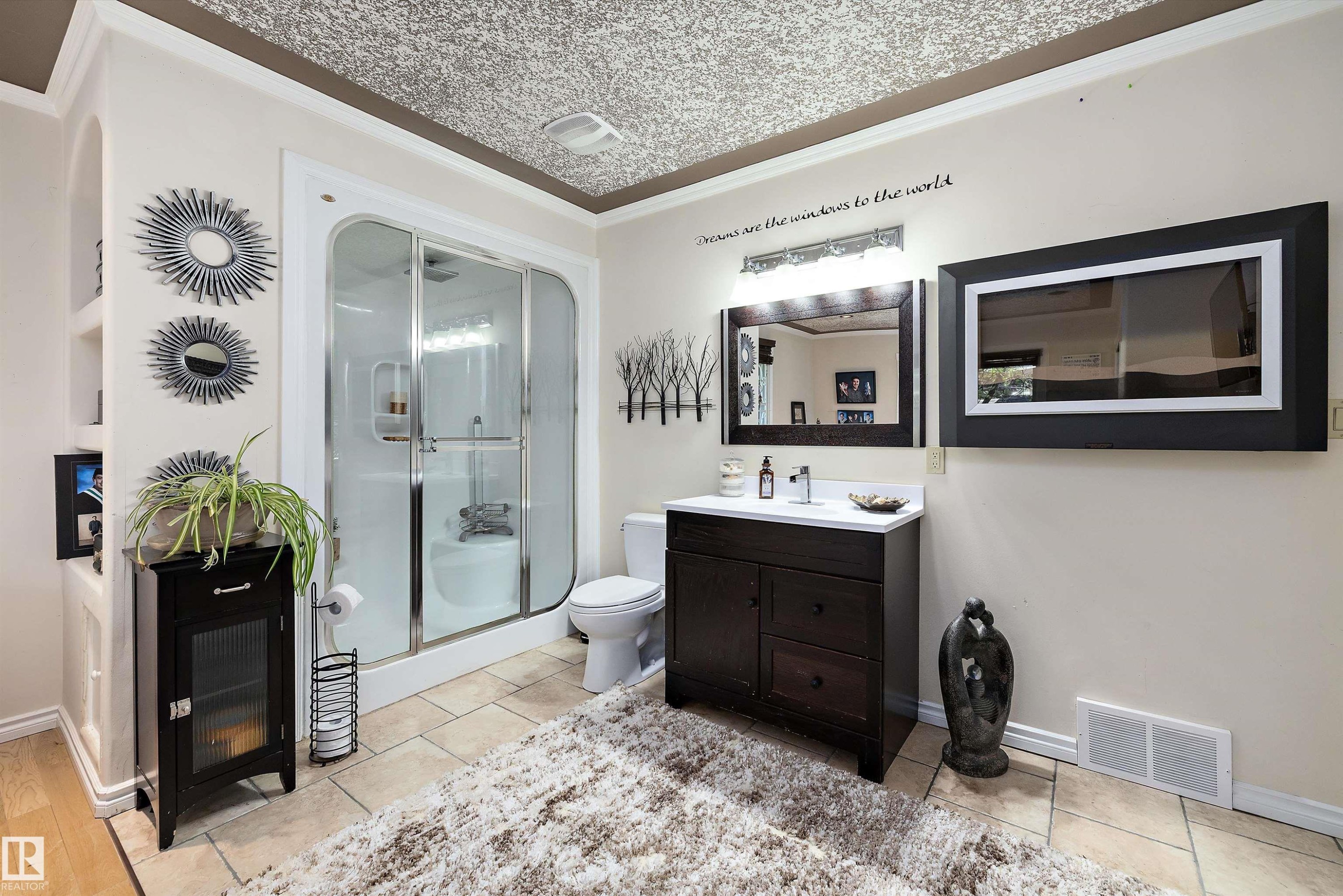 Shower stall with sliding glass doors and white base - 11124 110A Avenue Nw, Edmonton, AB