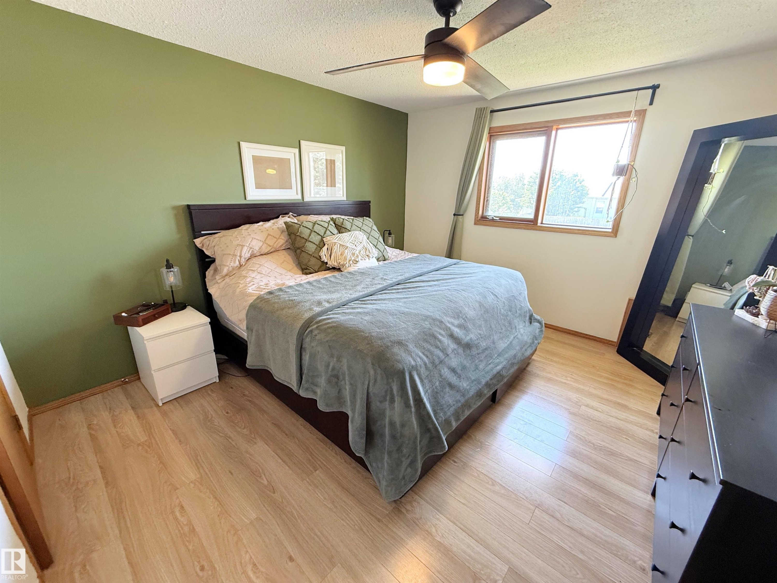 5003 57 Avenue, Stony Plain, AB