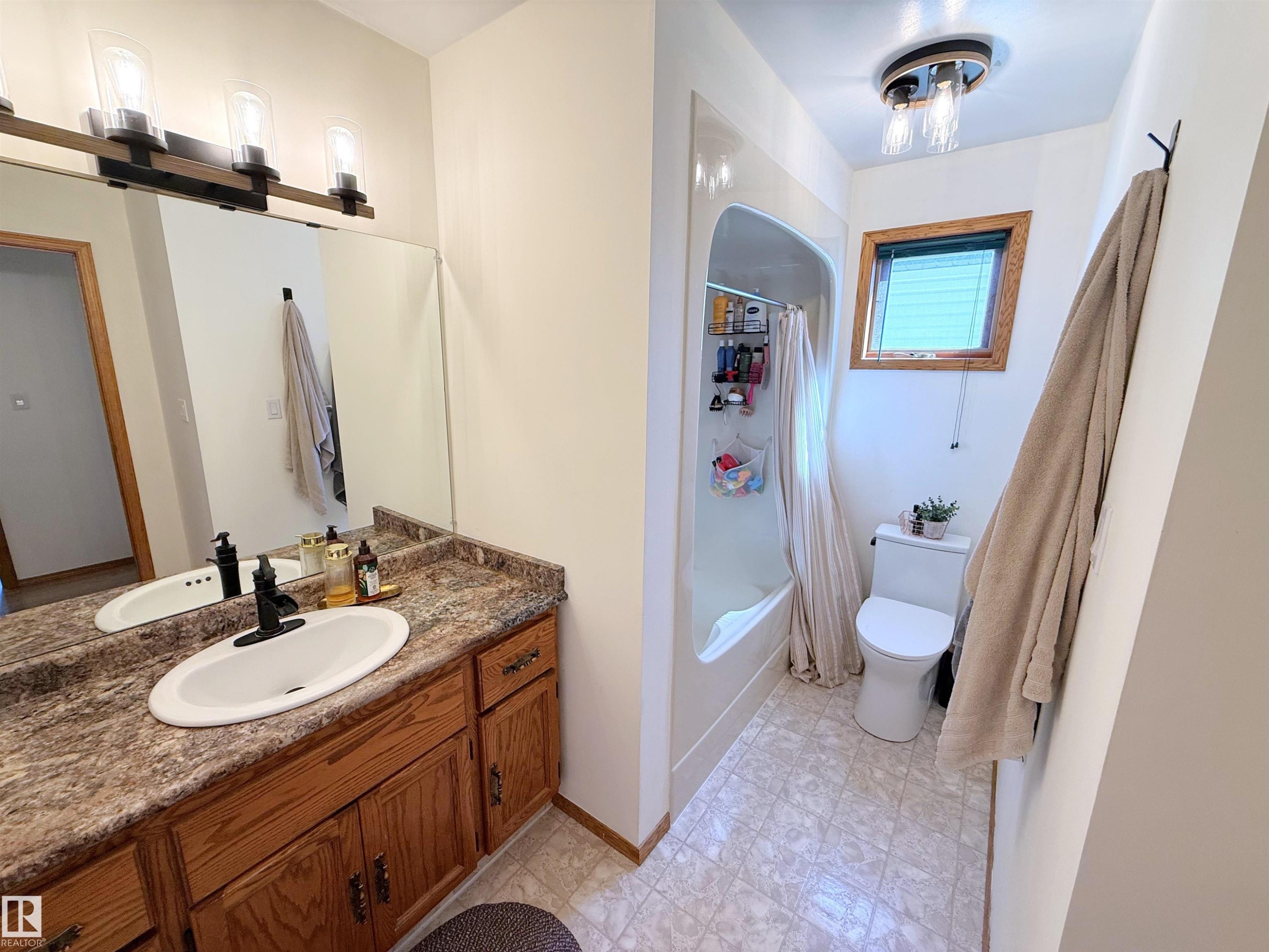 5003 57 Avenue, Stony Plain, AB