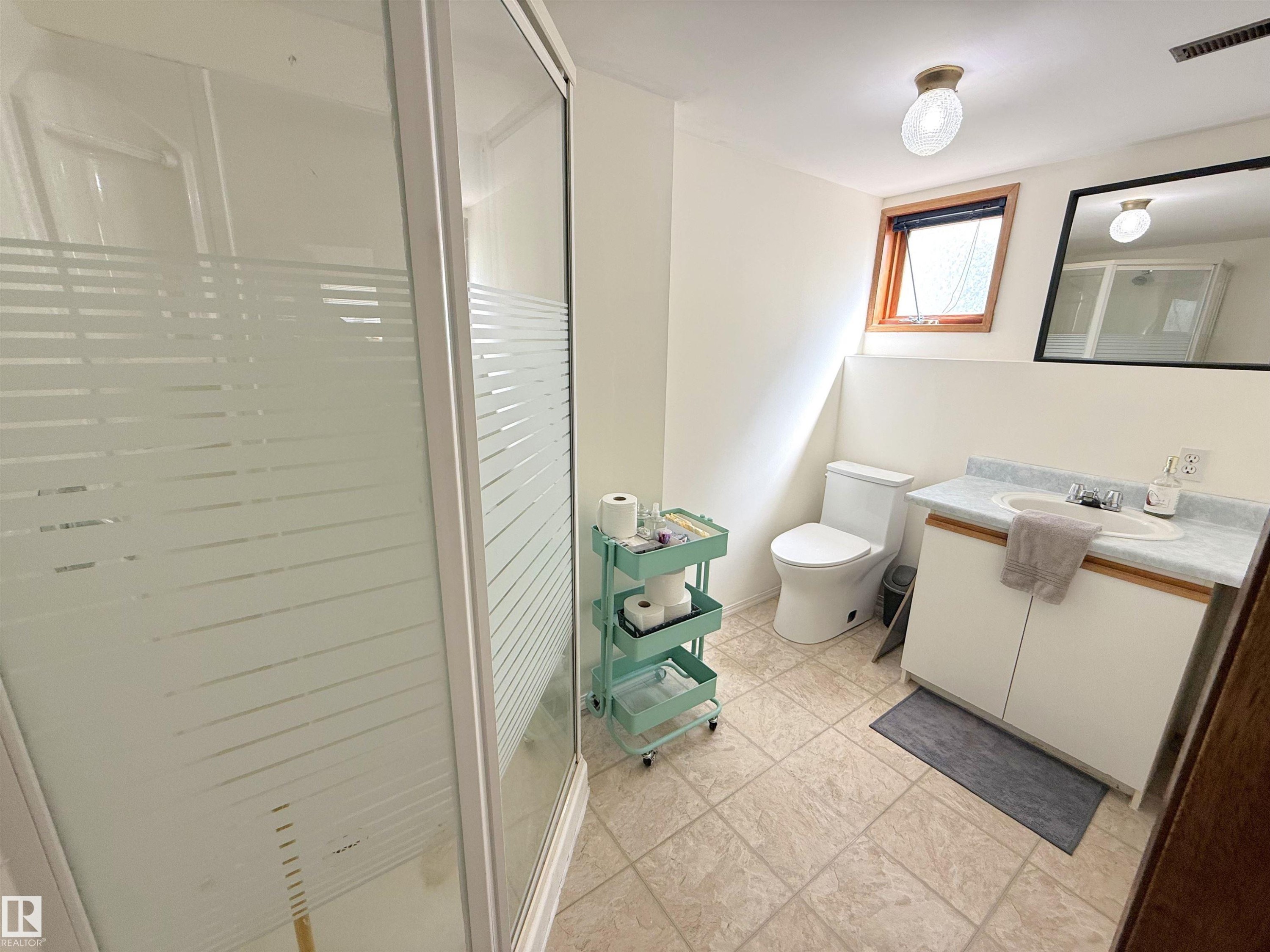 5003 57 Avenue, Stony Plain, AB