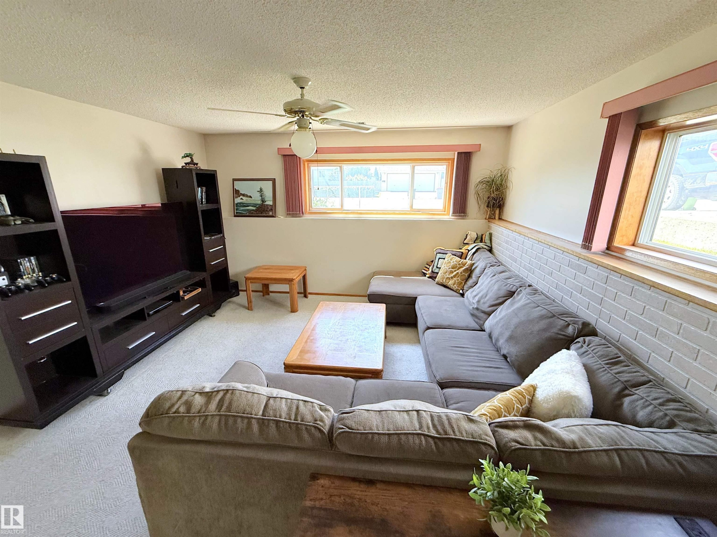 5003 57 Avenue, Stony Plain, AB