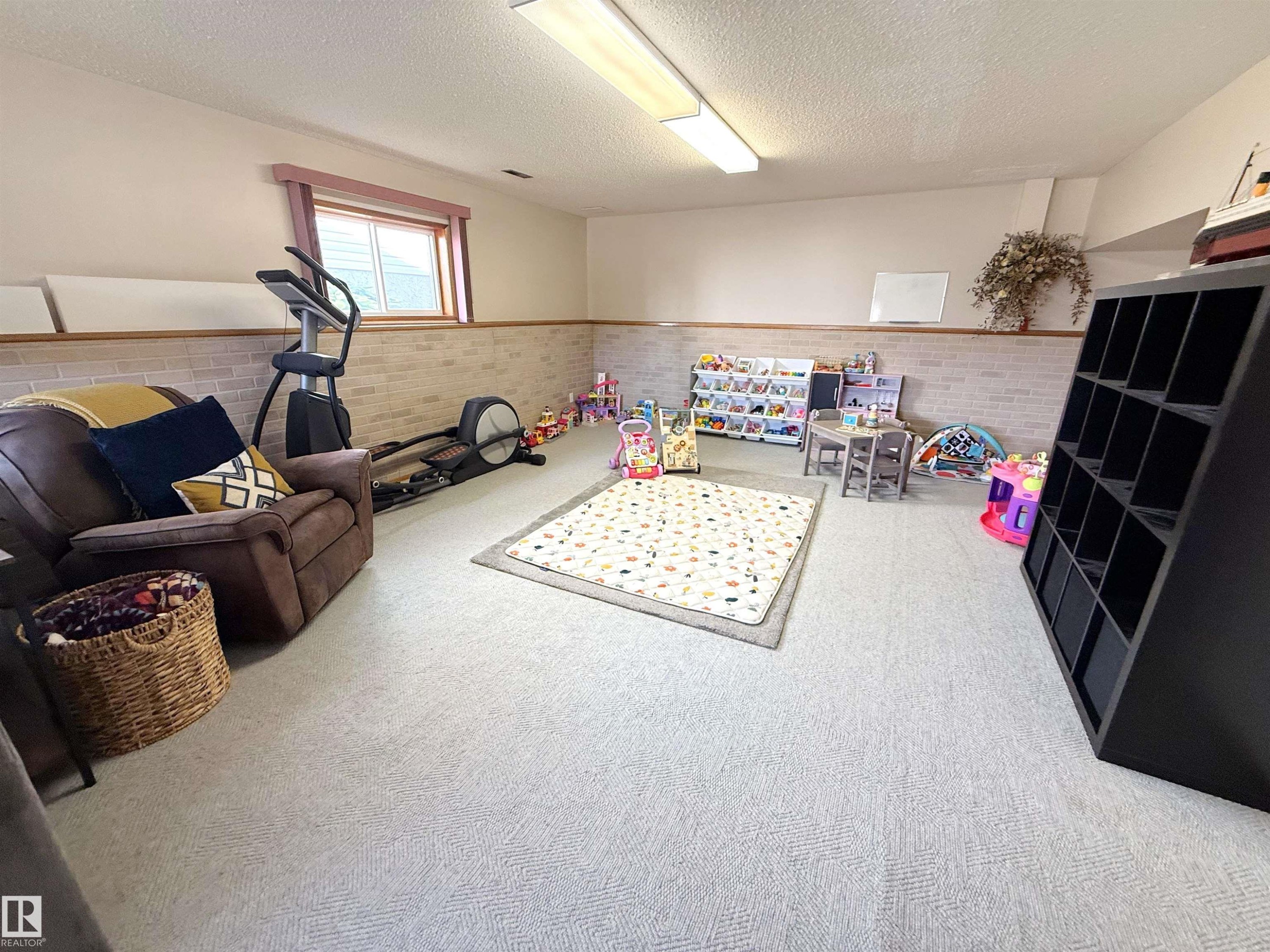 5003 57 Avenue, Stony Plain, AB
