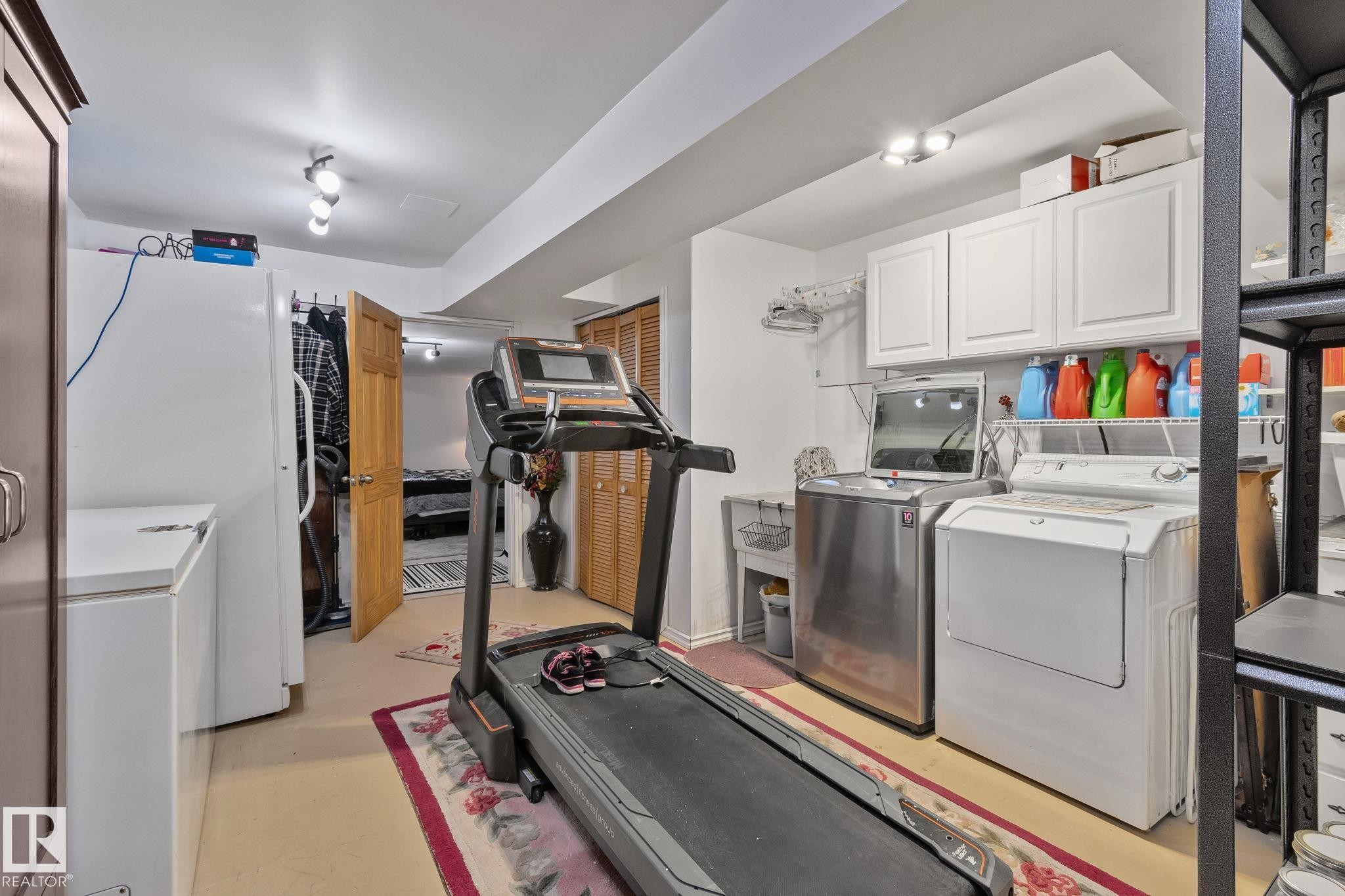 9615 175 Avenue, Edmonton, AB