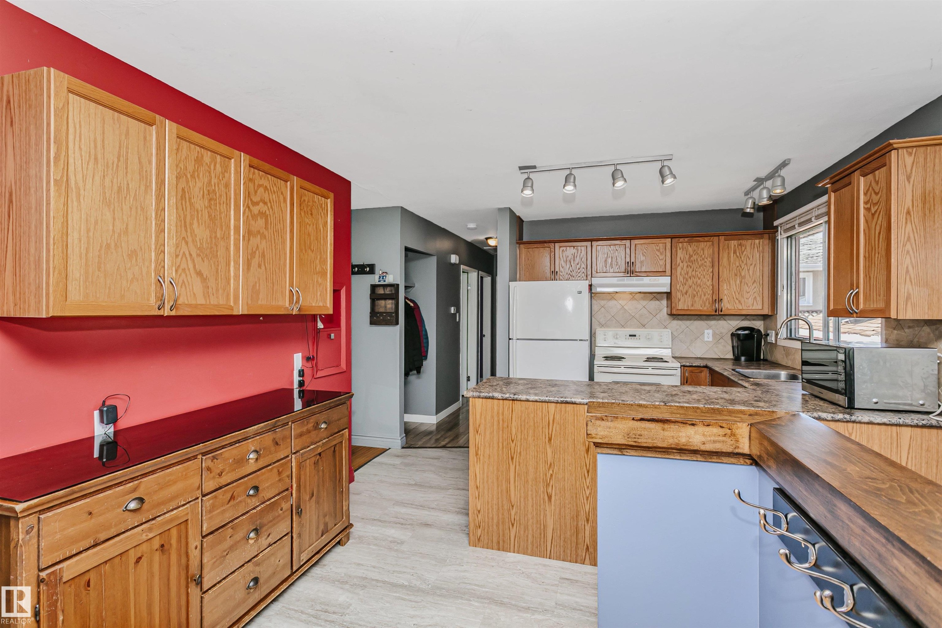 8119 160 Street Nw, Edmonton, AB