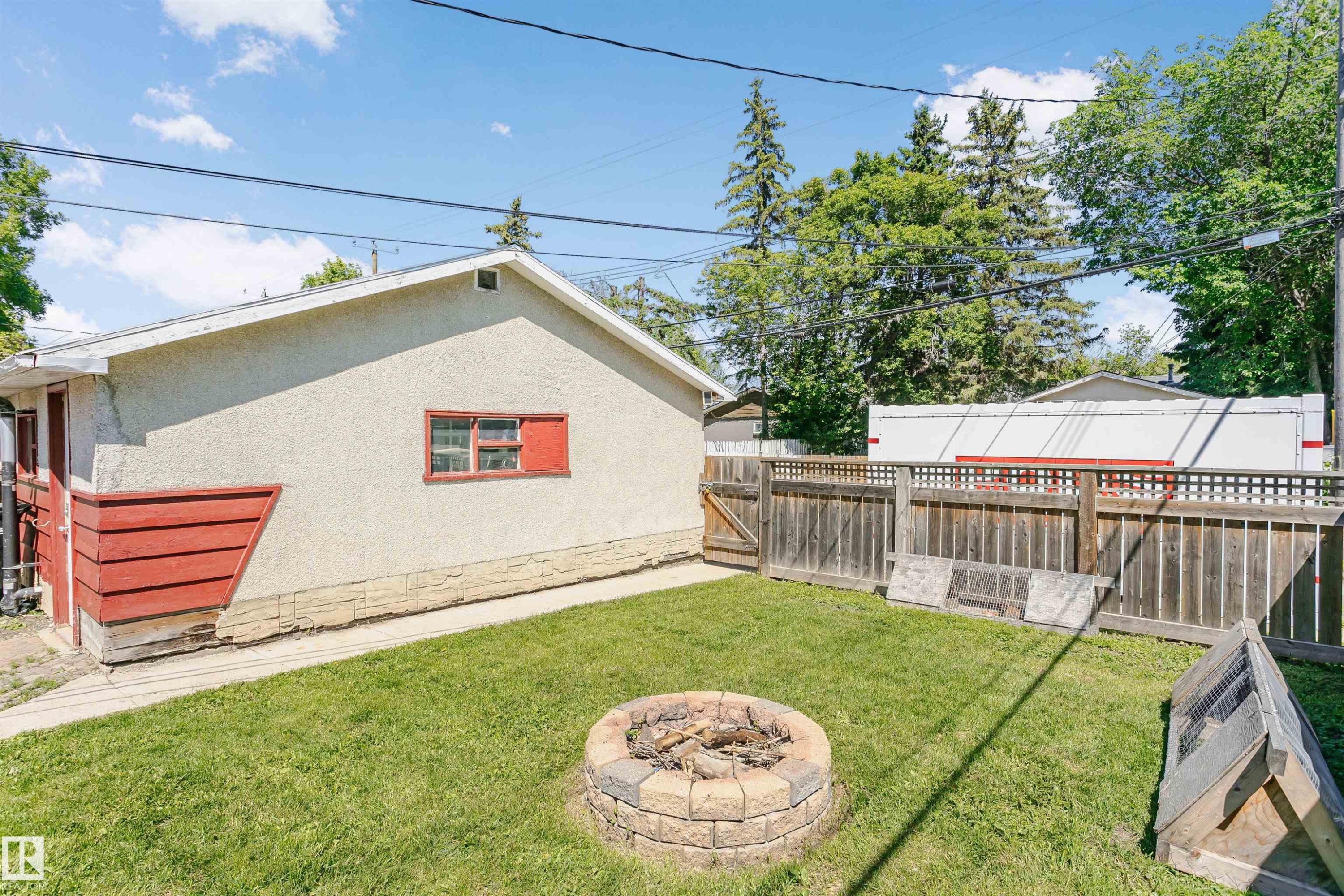 8119 160 Street Nw, Edmonton, AB