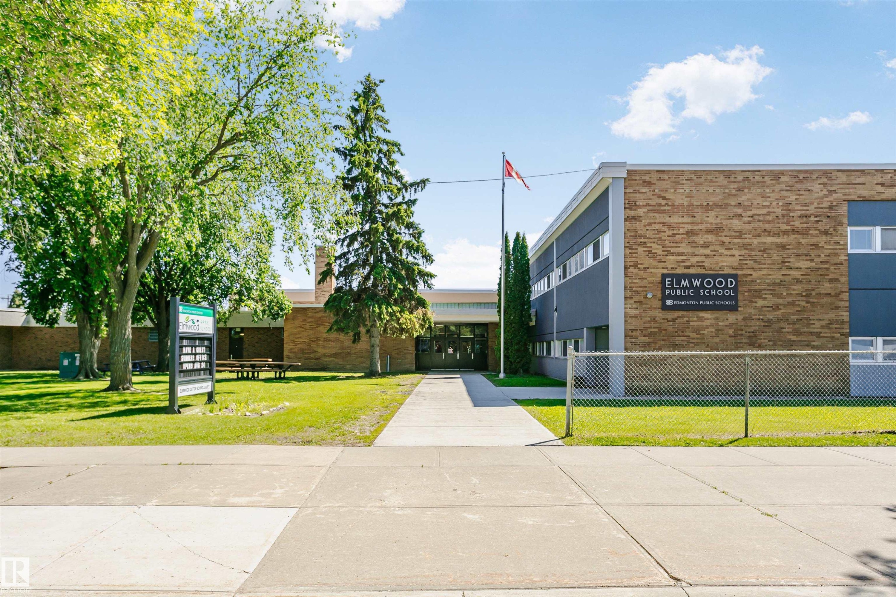 8119 160 Street Nw, Edmonton, AB