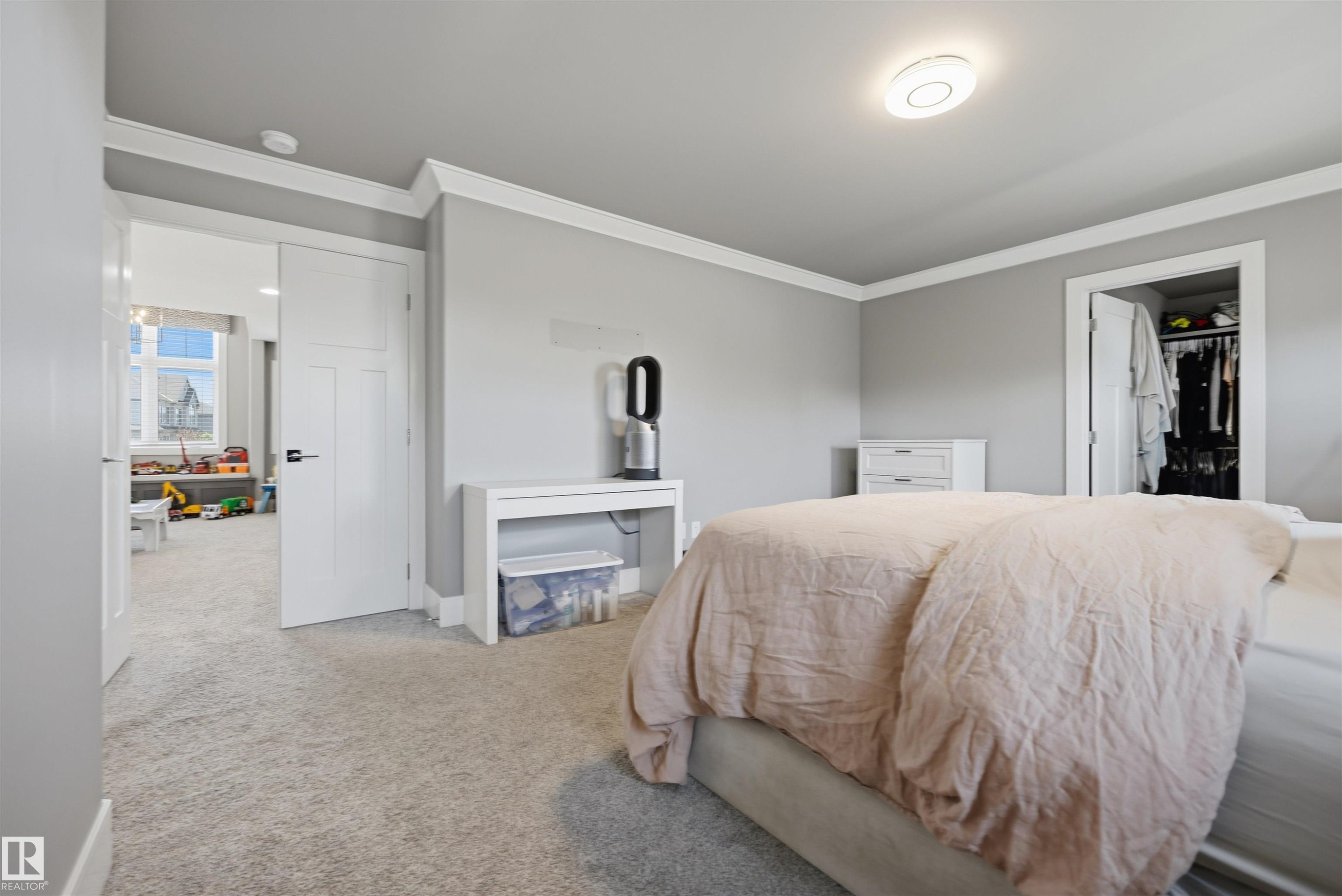 1305 Hainstock Way Sw, Edmonton, AB