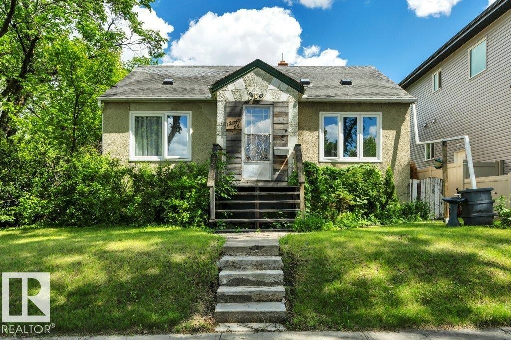 12049 65 Street, Edmonton, AB