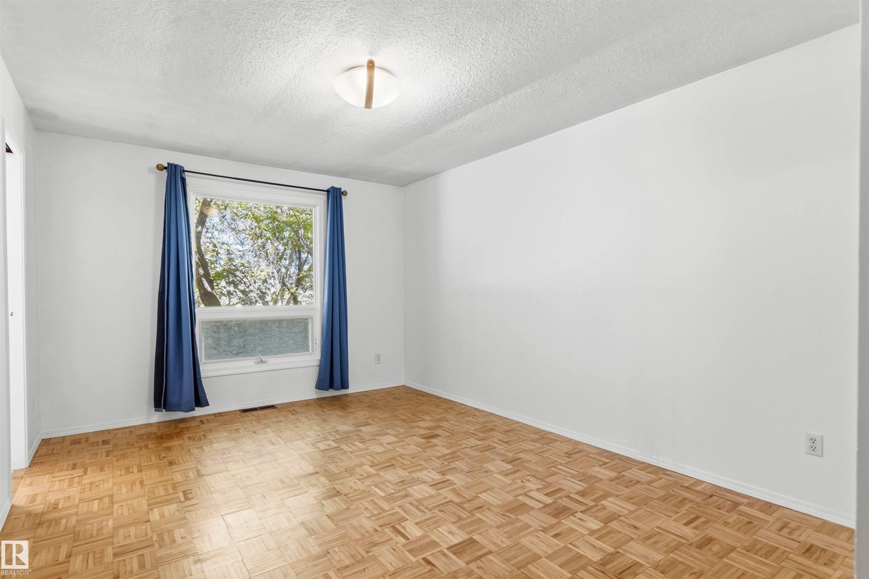 107 Grandisle Road Nw, Edmonton, AB