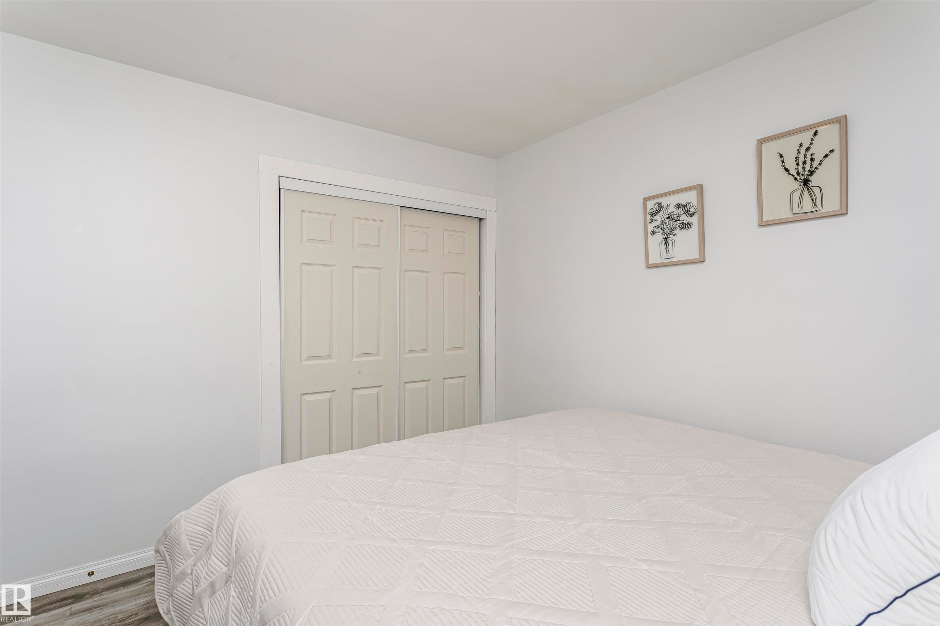 13104 128 Avenue Nw, Edmonton, AB - Indoor Photo Showing Bedroom