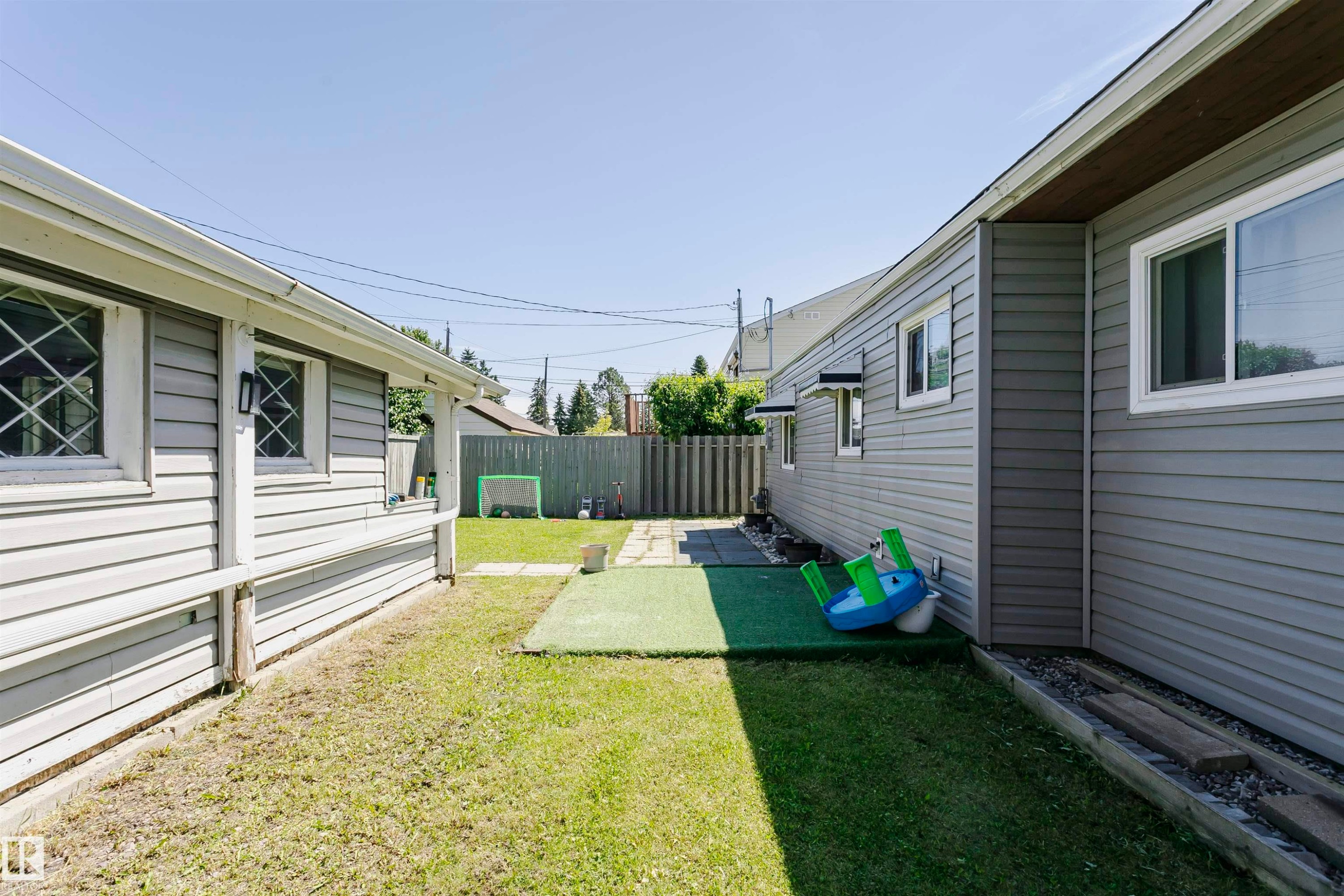13104 128 Avenue Nw, Edmonton, AB - Outdoor With Exterior