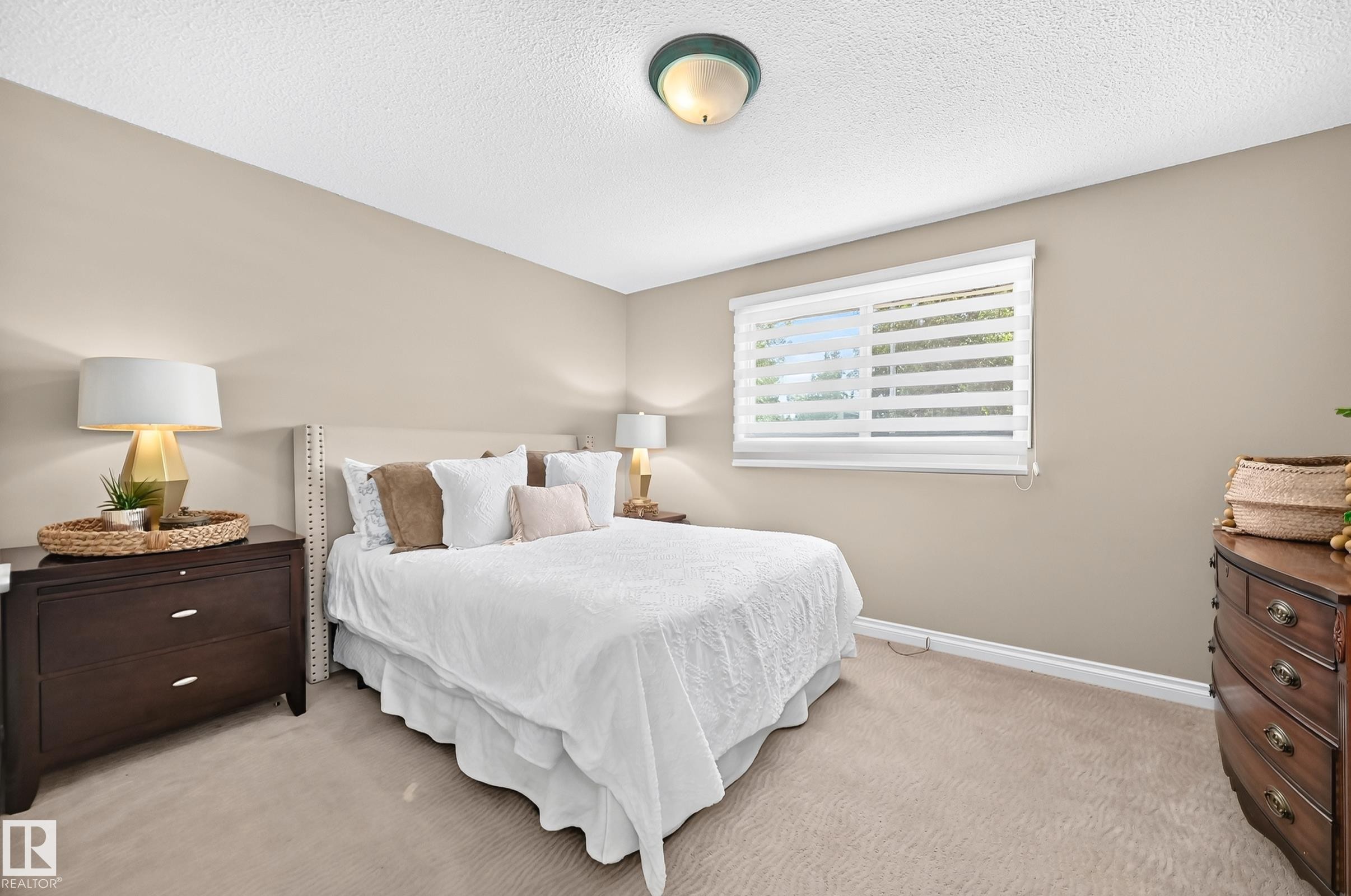 16024 78 Avenue, Edmonton, AB