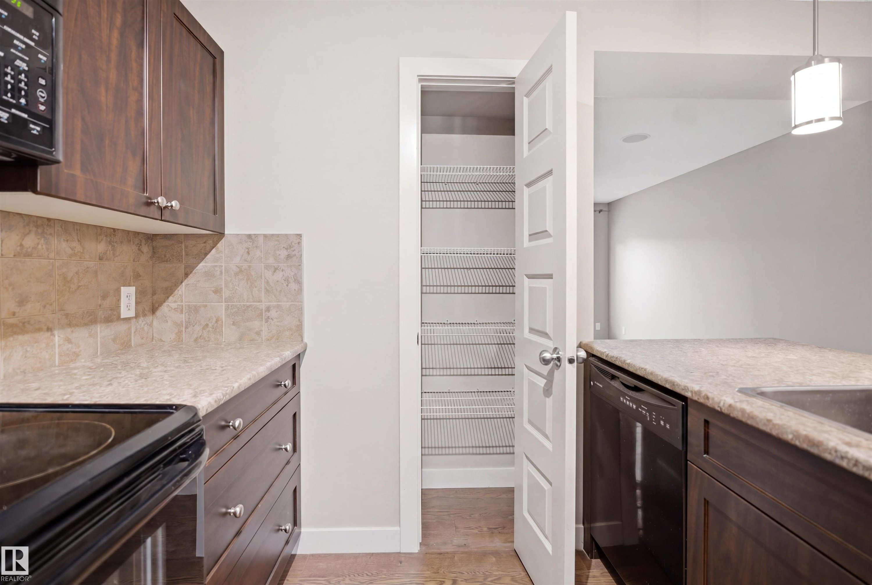 1780 Cunningham Wy, Edmonton, AB
