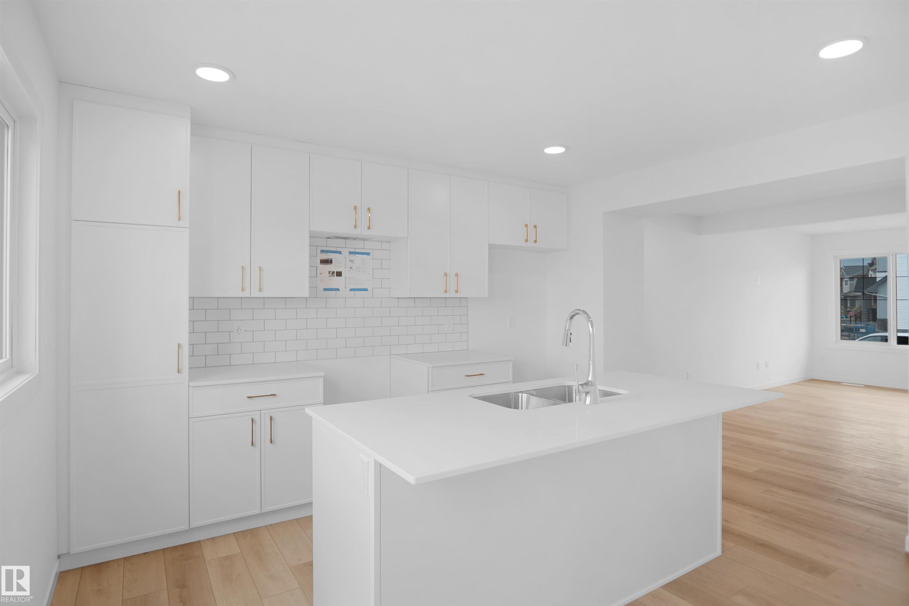 427 Aster Drive, Edmonton, AB