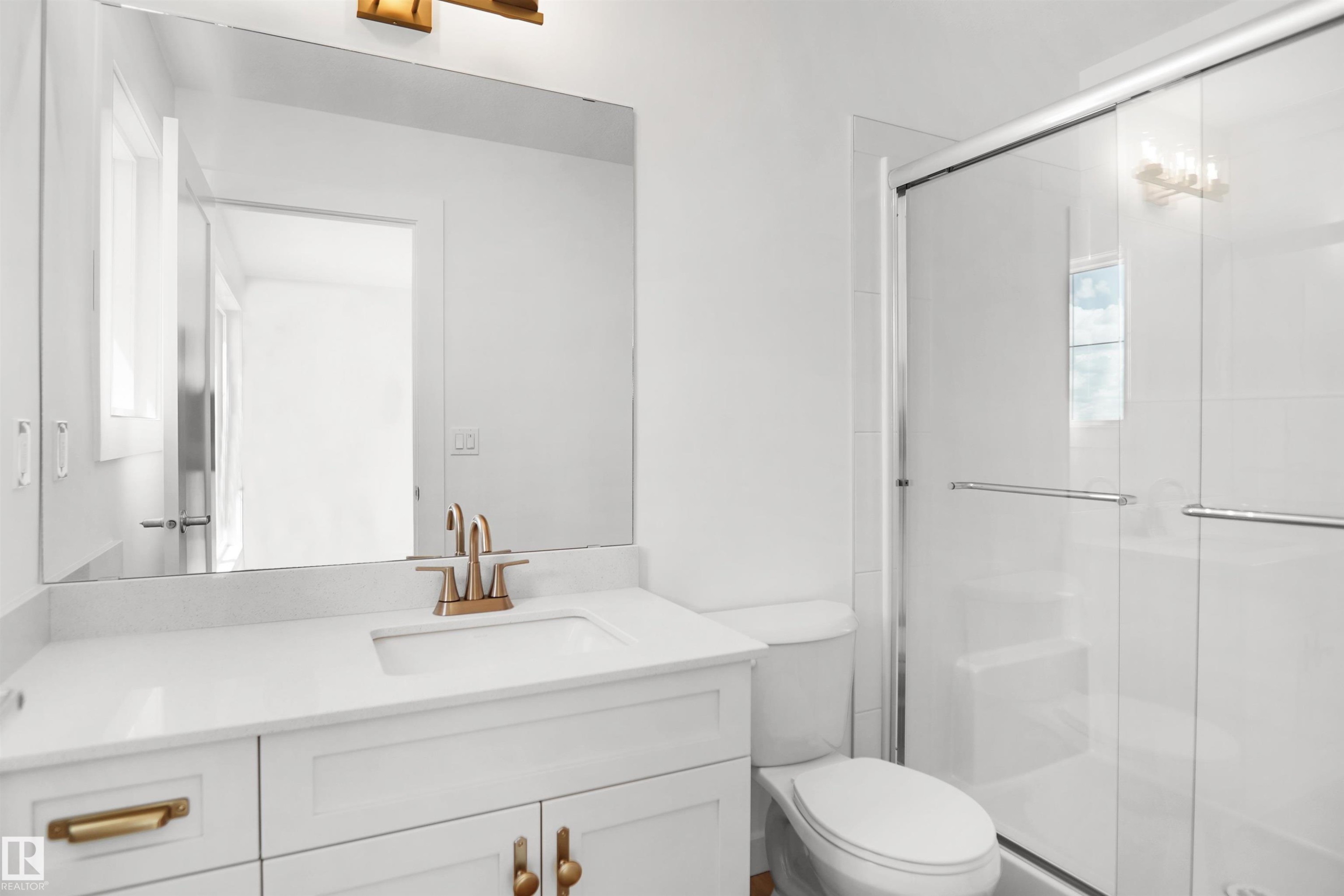 1308 9 Street Nw, Edmonton, AB - Indoor Photo Showing Bathroom