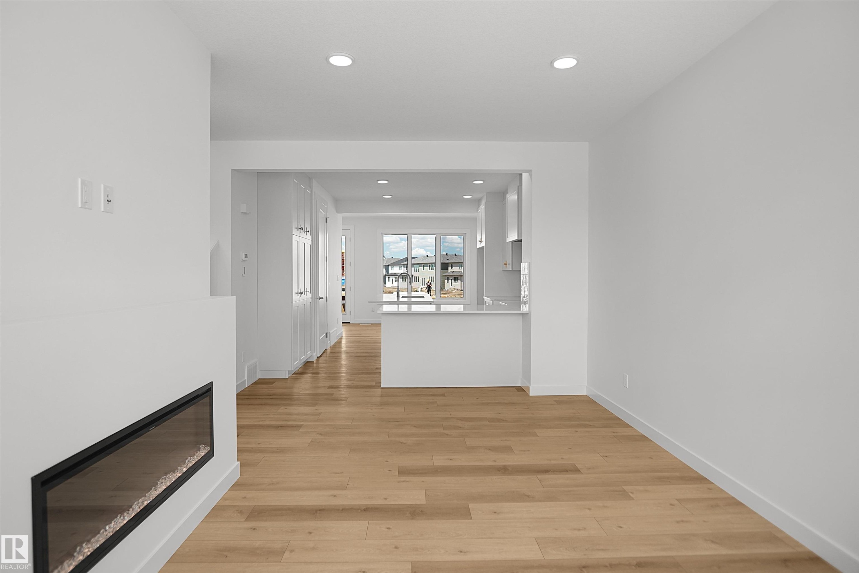 1308 9 Street Nw, Edmonton, AB - Indoor Photo Showing Other Room