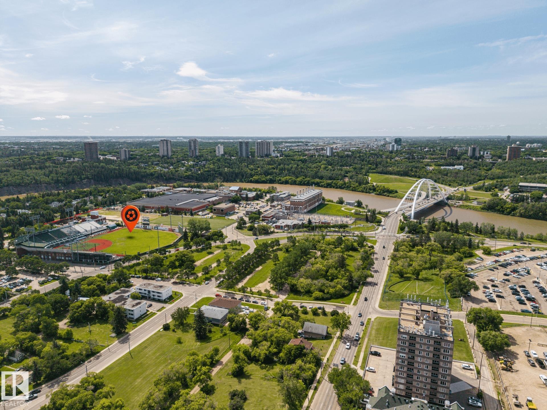 Aerial perspective showcasing a vibrant urban landscape with diverse architectural elements - #802 9720 106 St Nw, Edmonton, AB - Outdoor With View