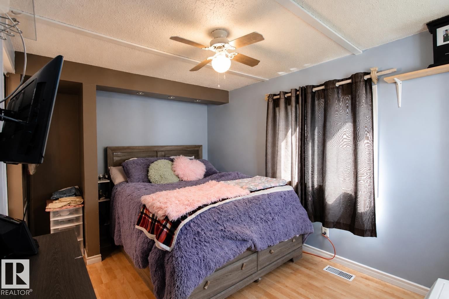 2415 West Oak Way, Edmonton, AB
